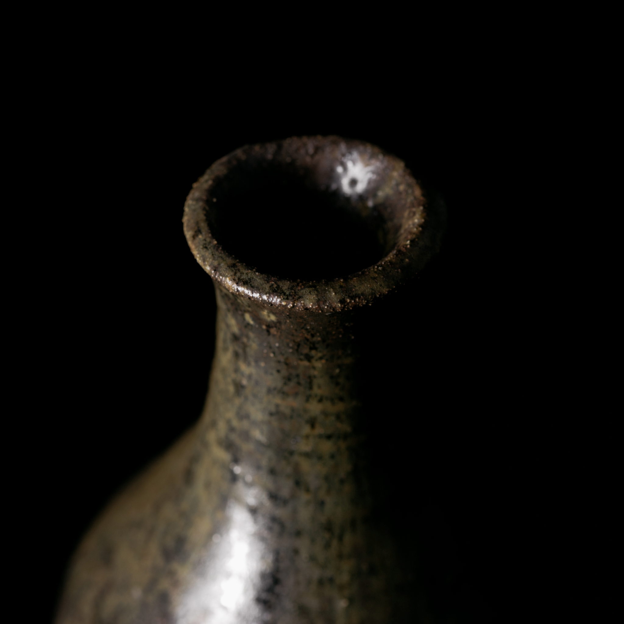 Wheel Thrown Tokkuri Bottle No.121/24