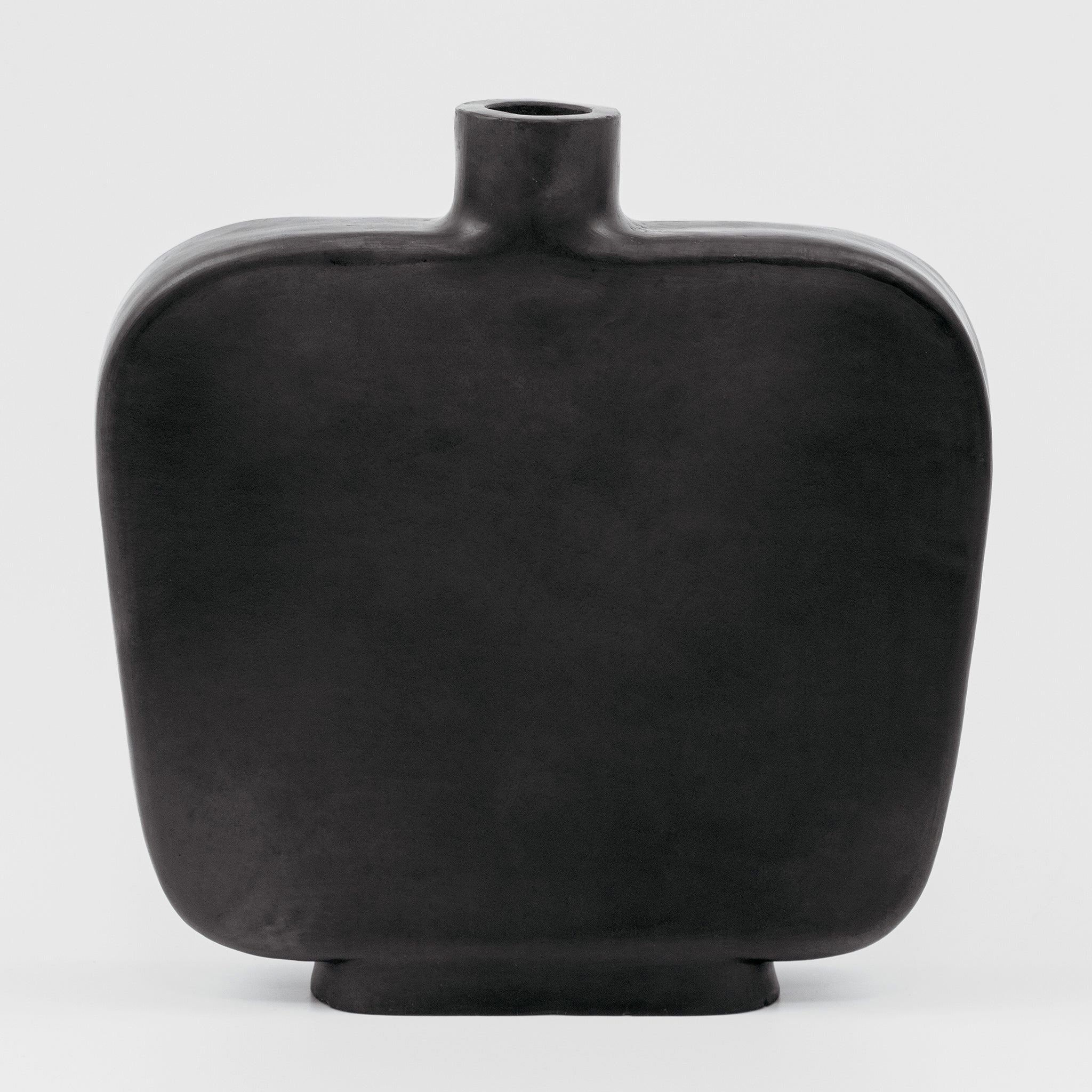 Black Bottle No.185/24 - huba.studio