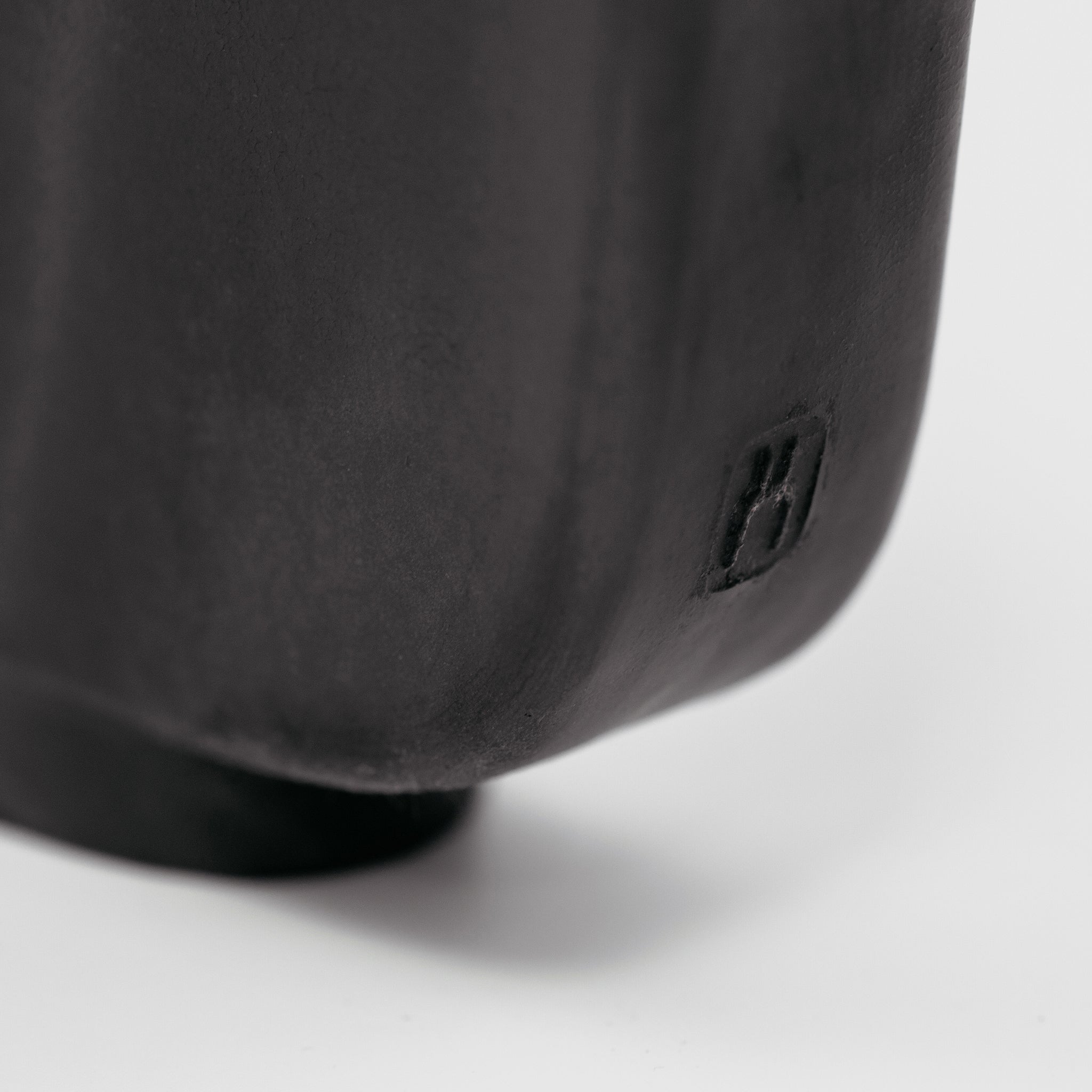 Black Bottle No.185/24 - huba.studio