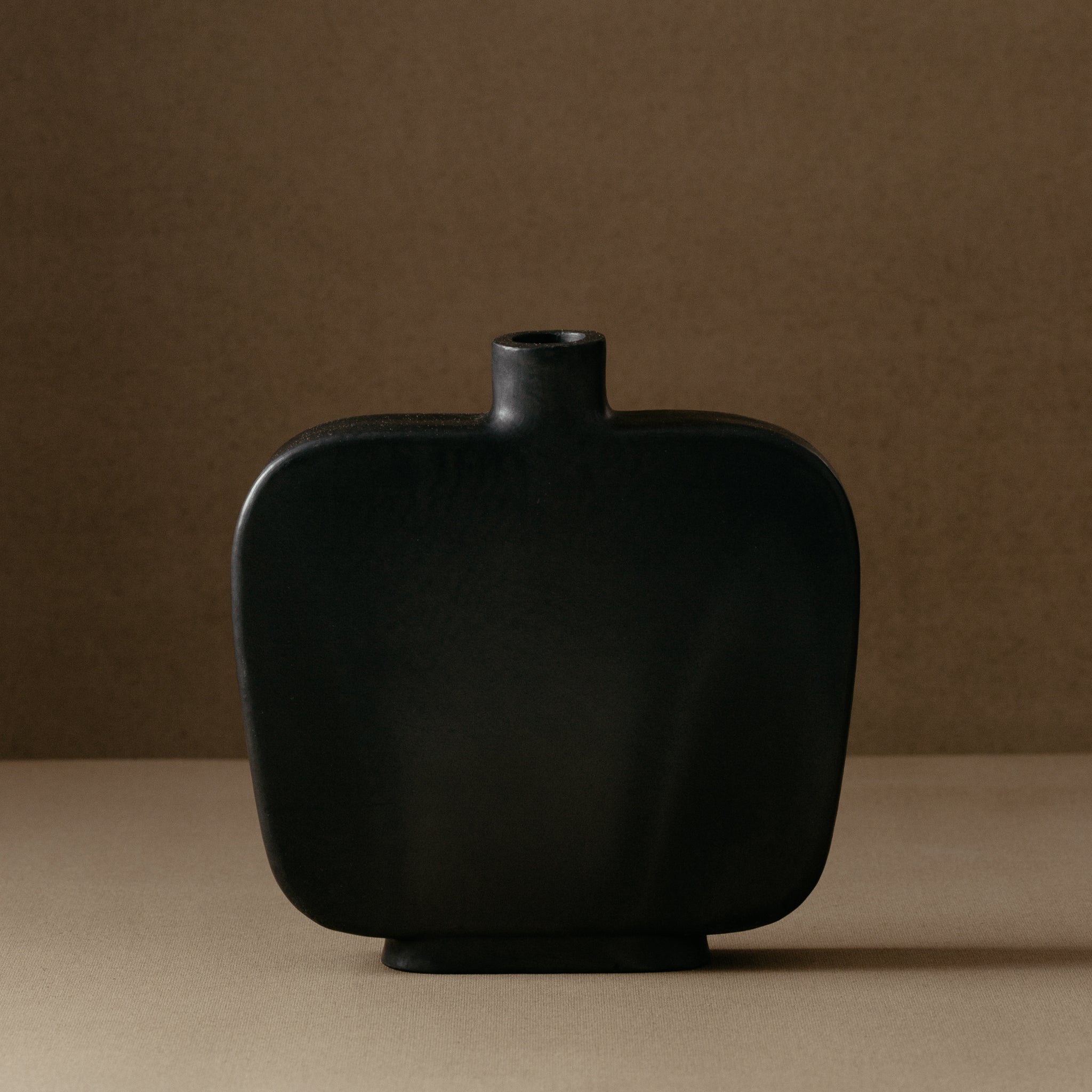 Black Bottle No.185/24 - huba.studio