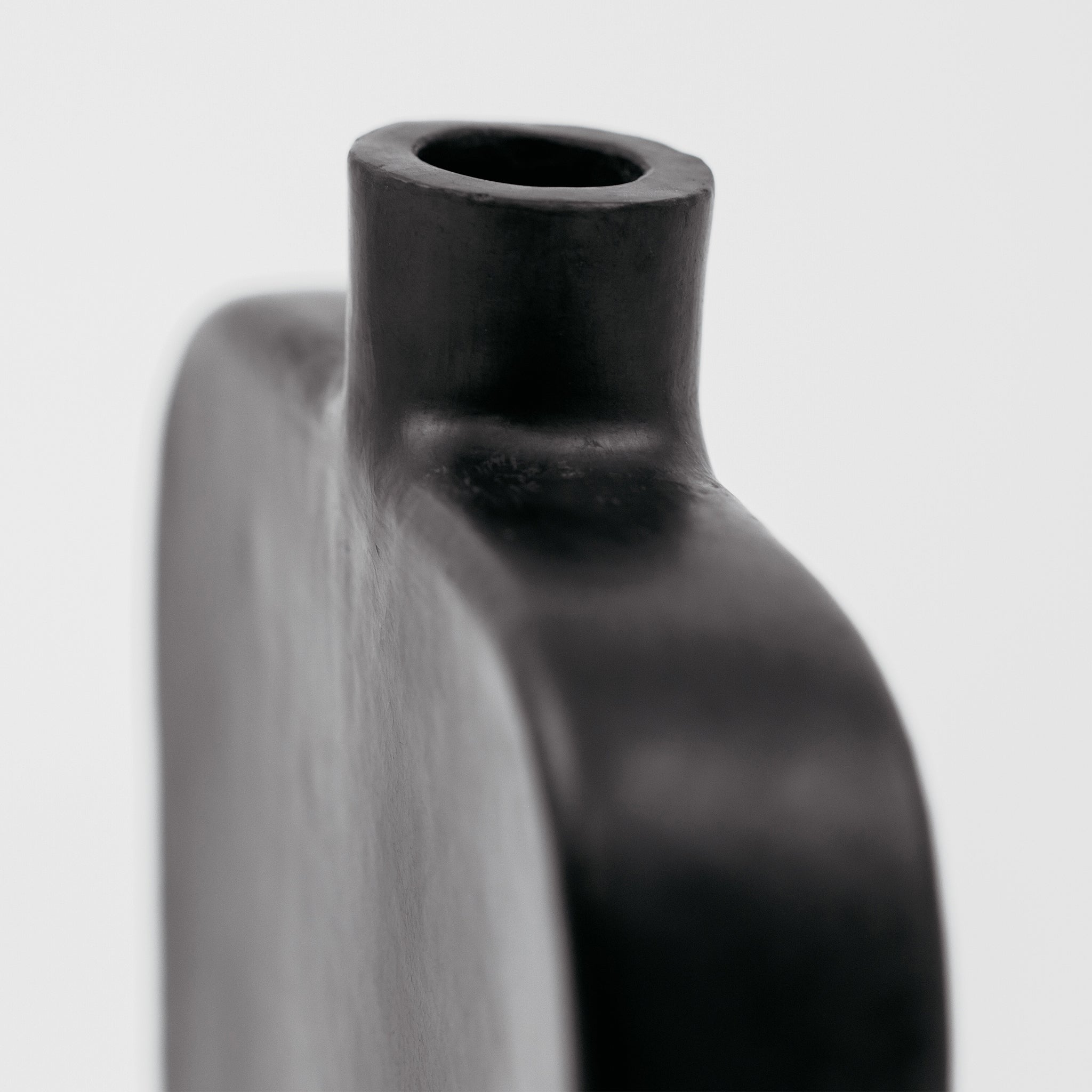 Black Bottle No.185/24 - huba.studio