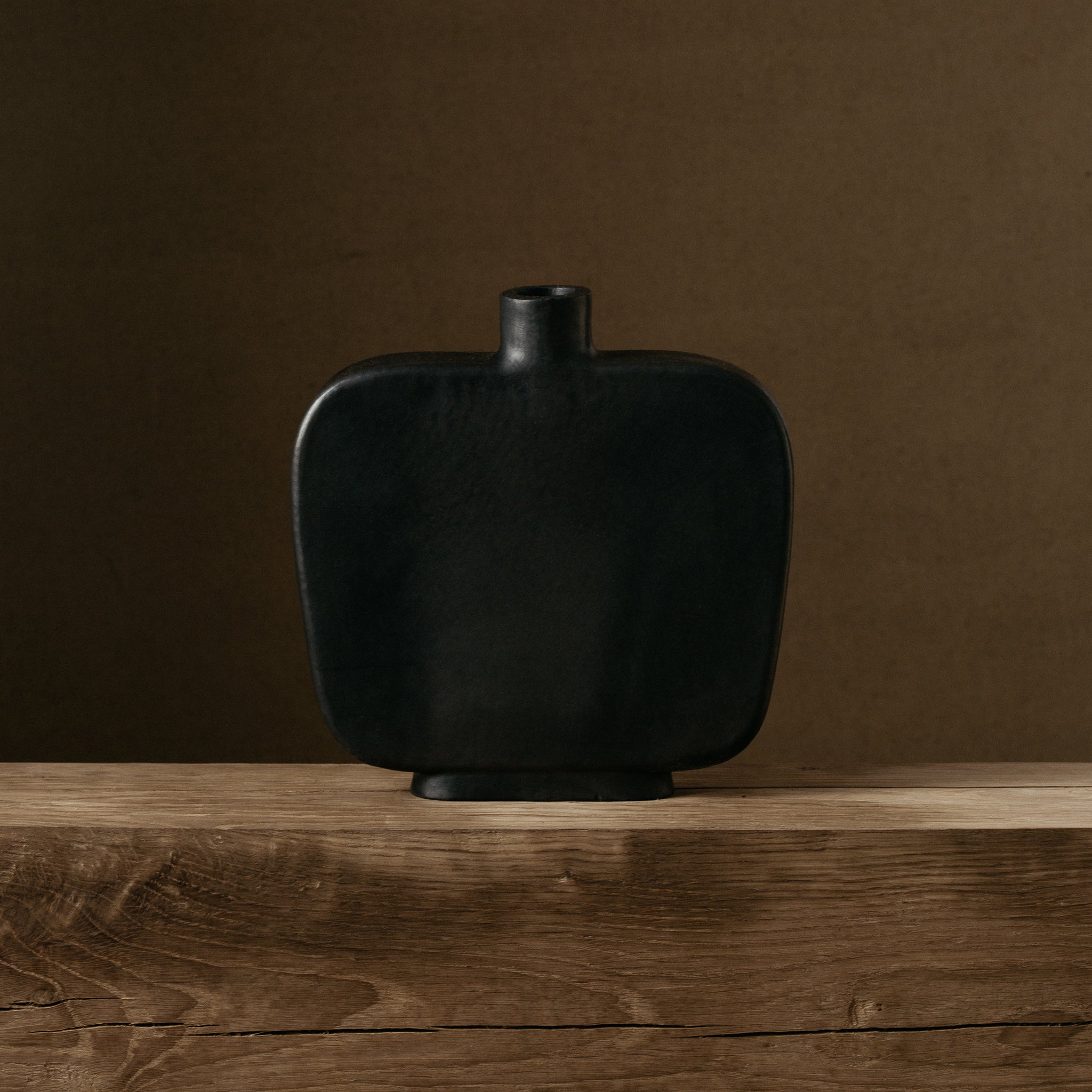 Black Bottle No.185/24 - huba.studio