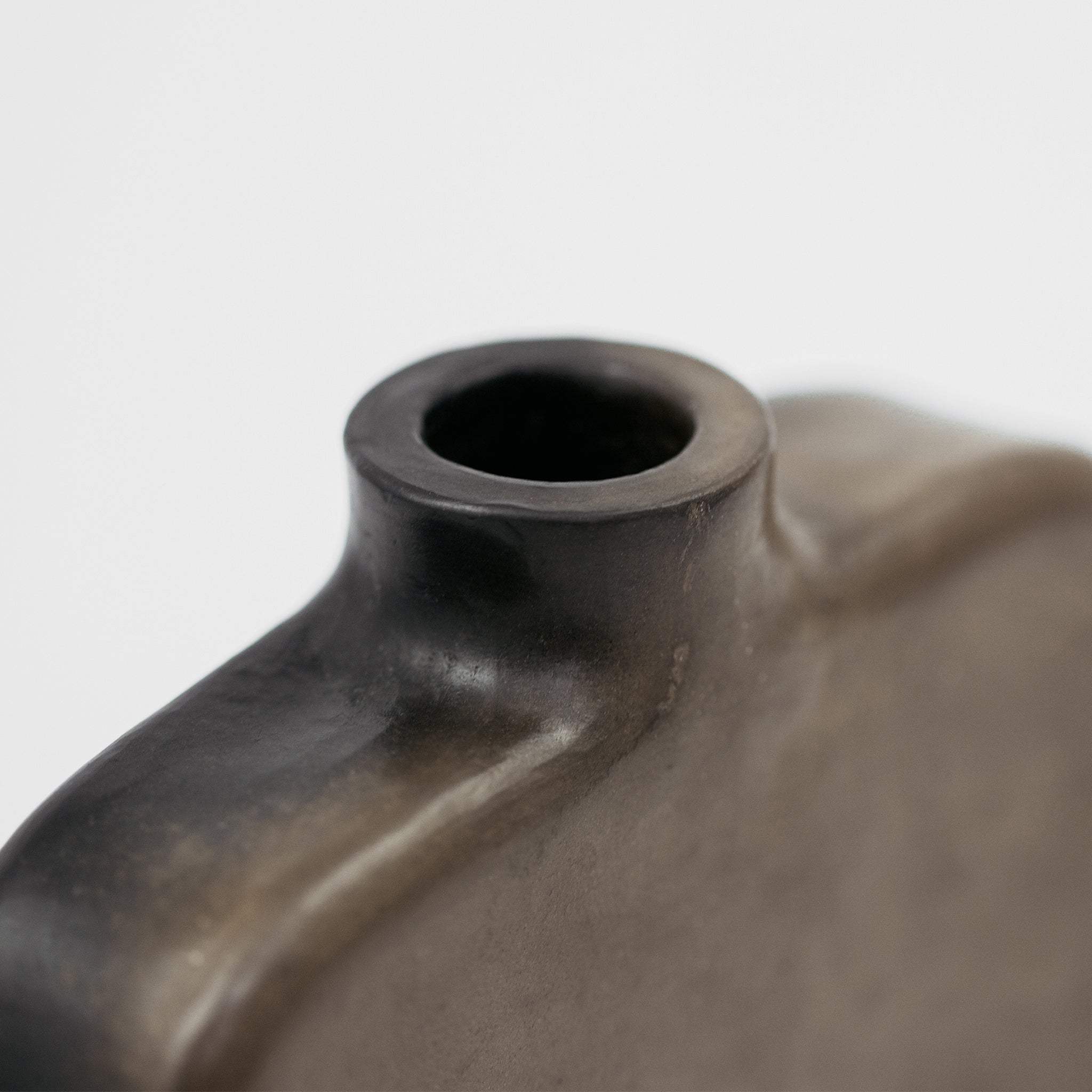 Black Bottle No.190/24 - huba.studio