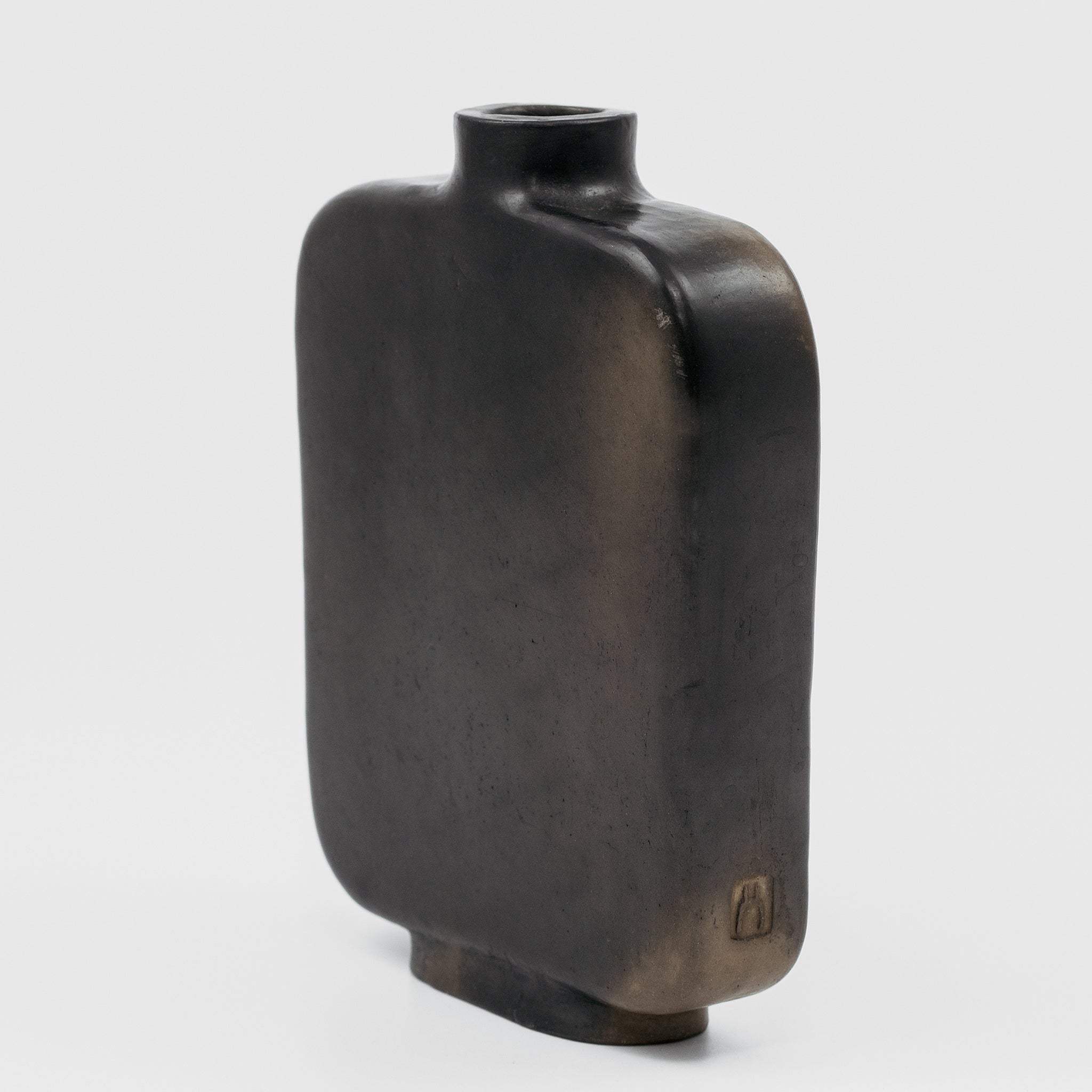 Black Bottle No.190/24 - huba.studio