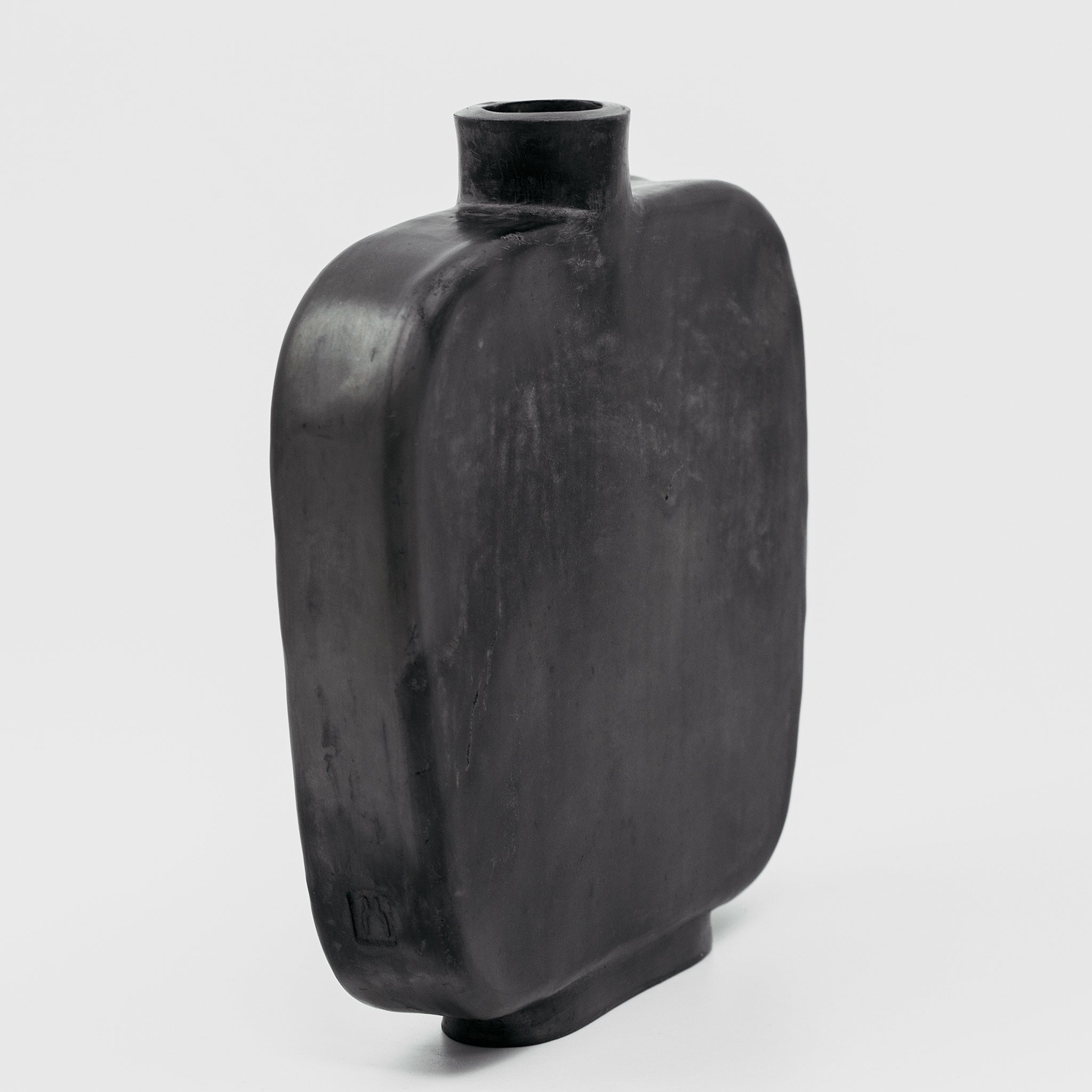 Black Bottle No.191/24 - huba.studio