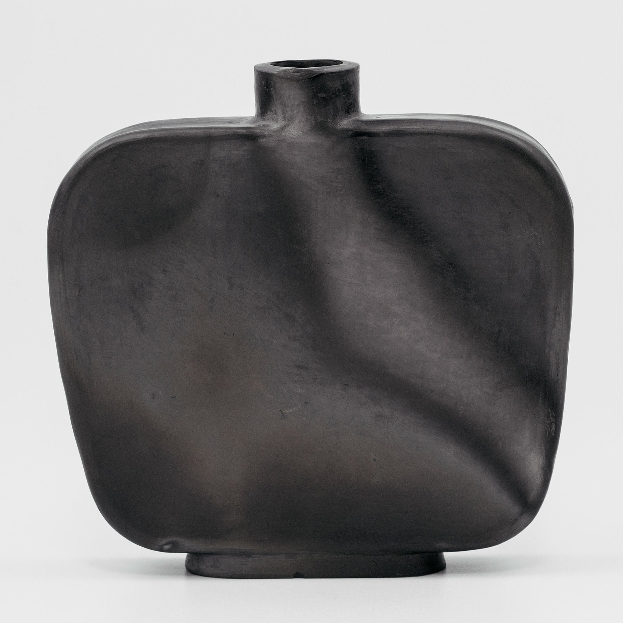 Black Bottle No.191/24 - huba.studio