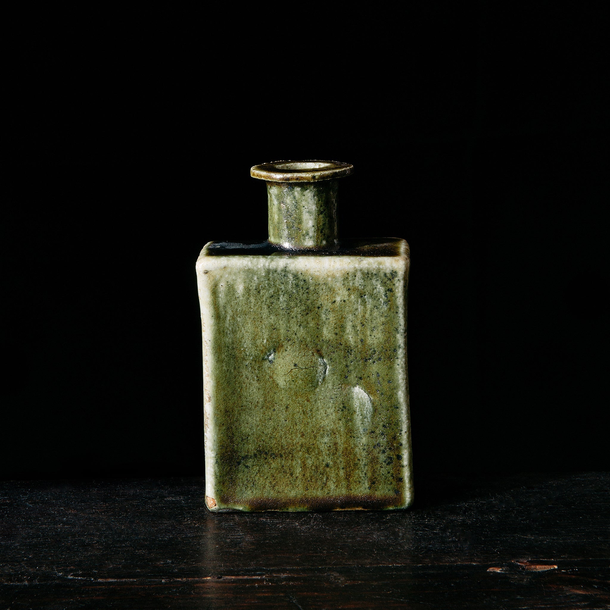 Bottle No.122/23 - huba.studio