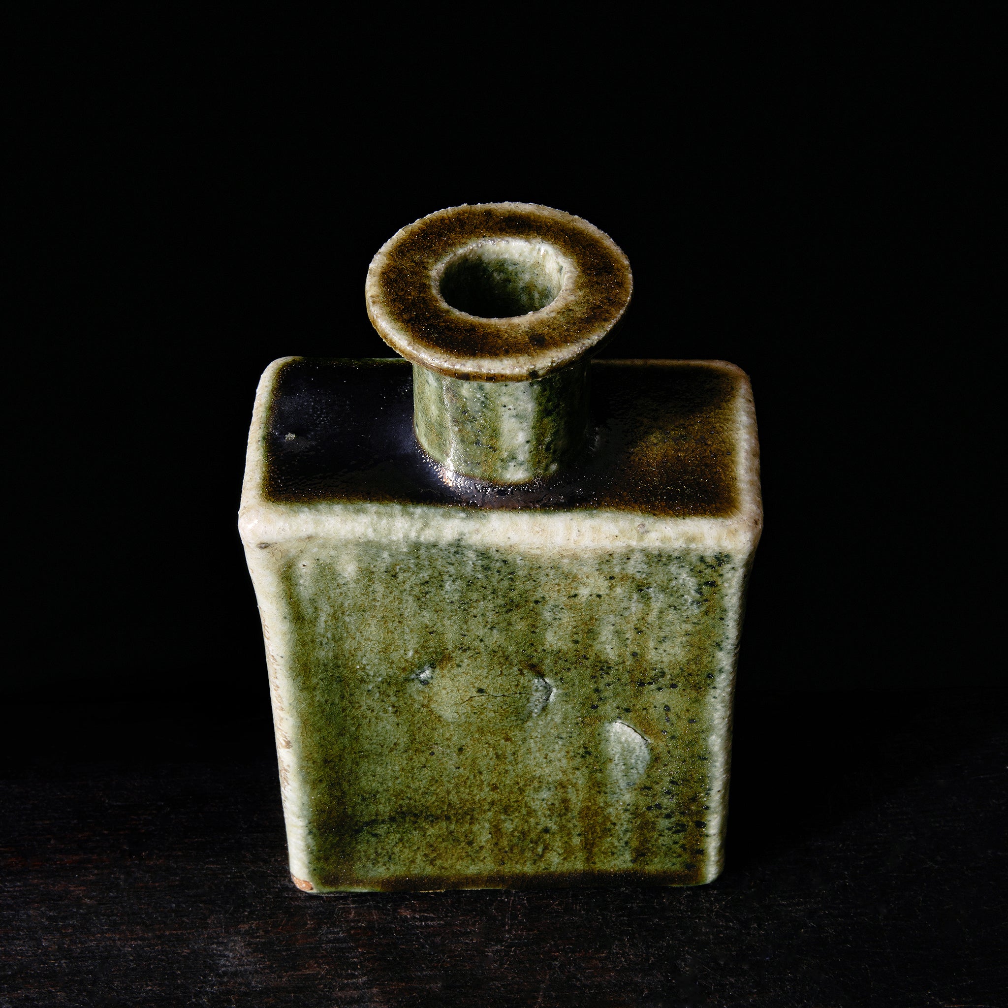 Bottle No.122/23 - huba.studio