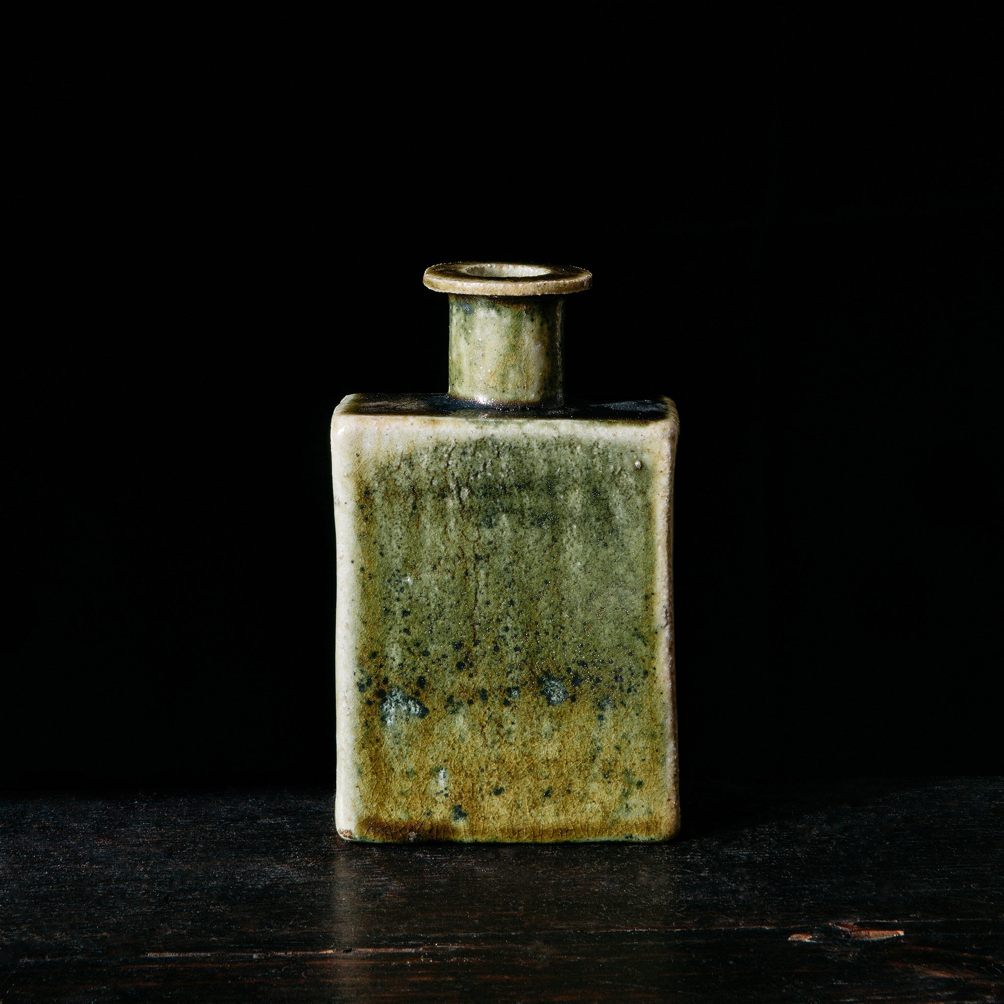 Bottle No.122/23 - huba.studio