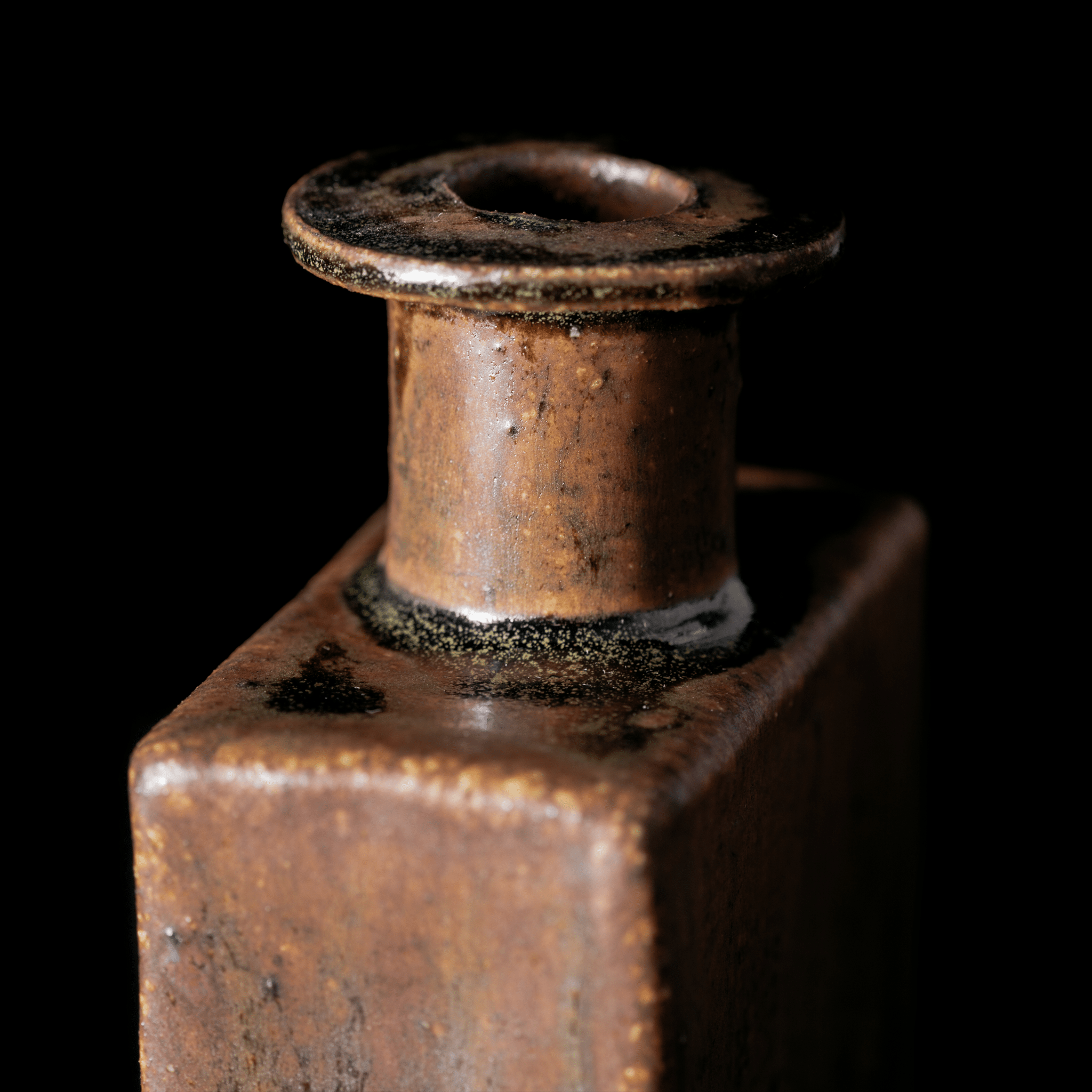 Bottle No.128/24 - huba.studio