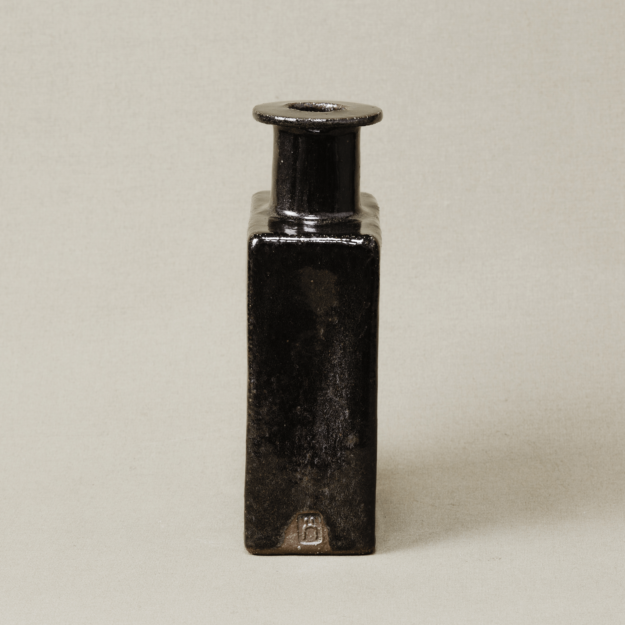 Bottle No.214/24 - huba.studio