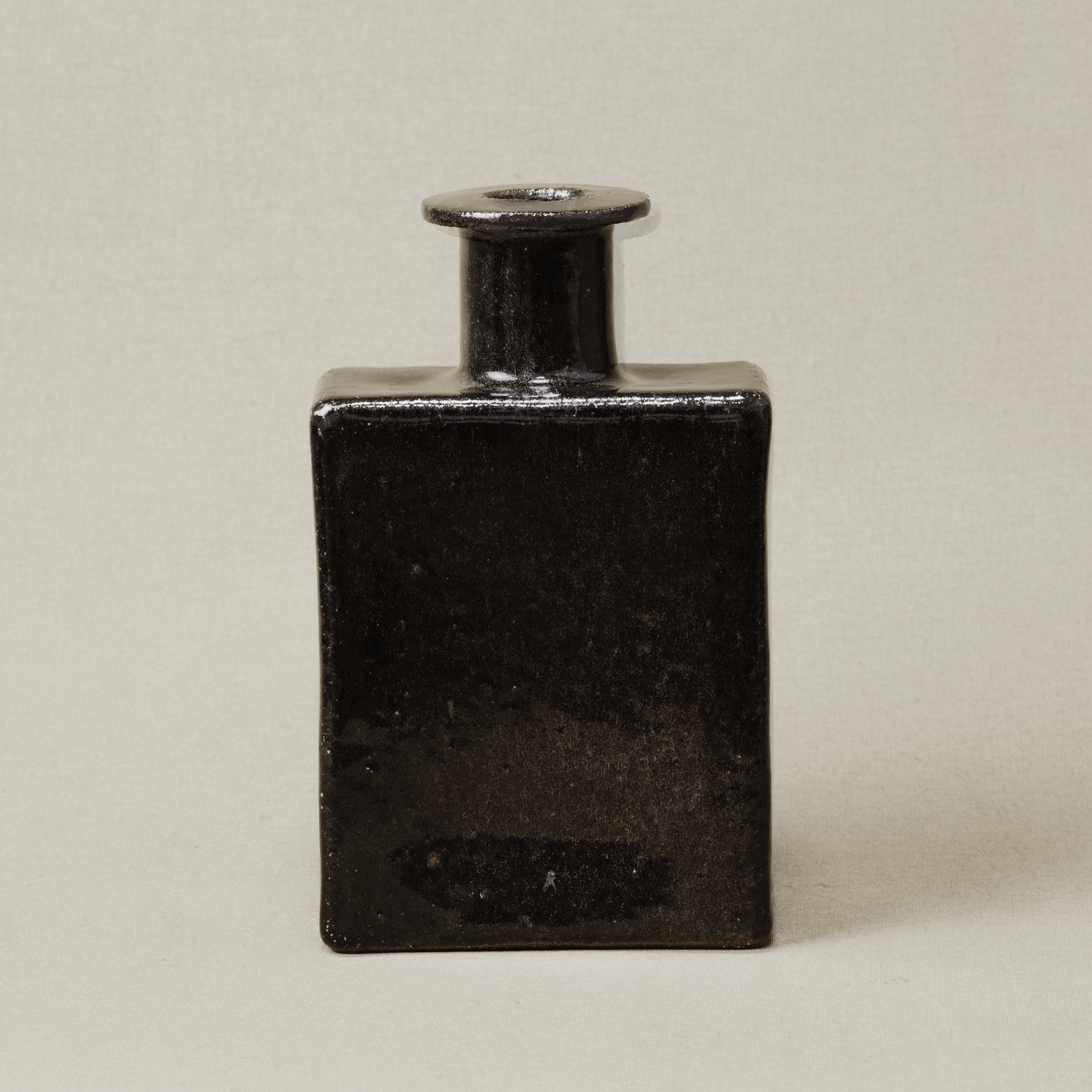 Bottle No.214/24 - huba.studio