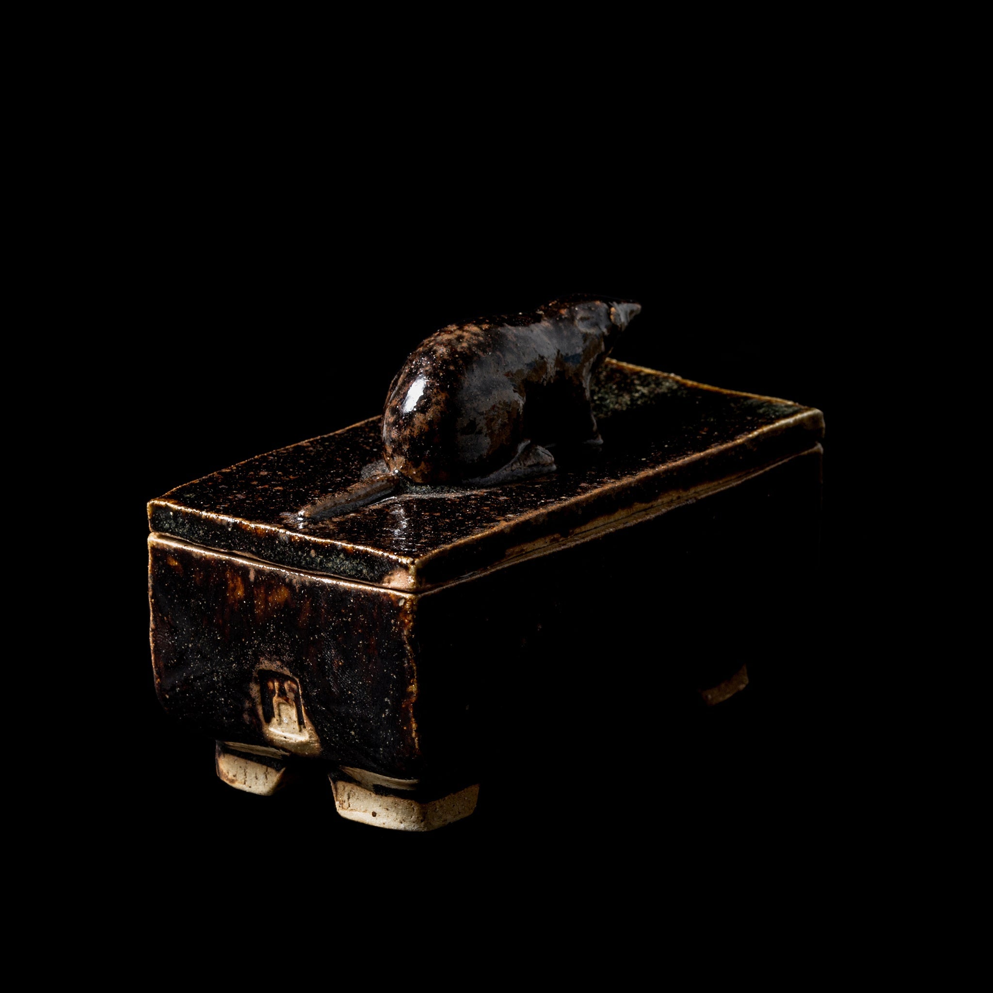 Box With a Shrew No.15/24 - huba.studio