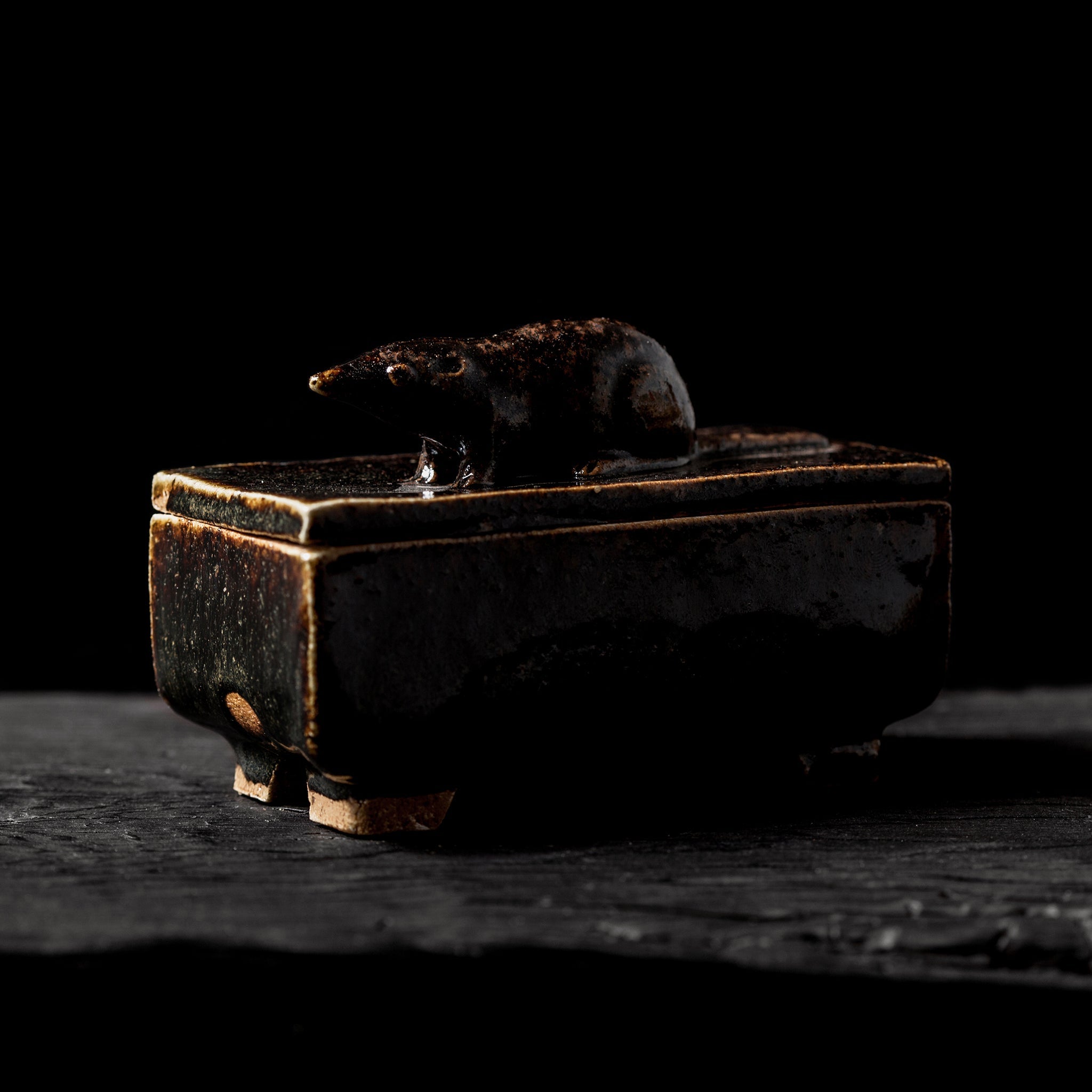 Box With a Shrew No.15/24 - huba.studio