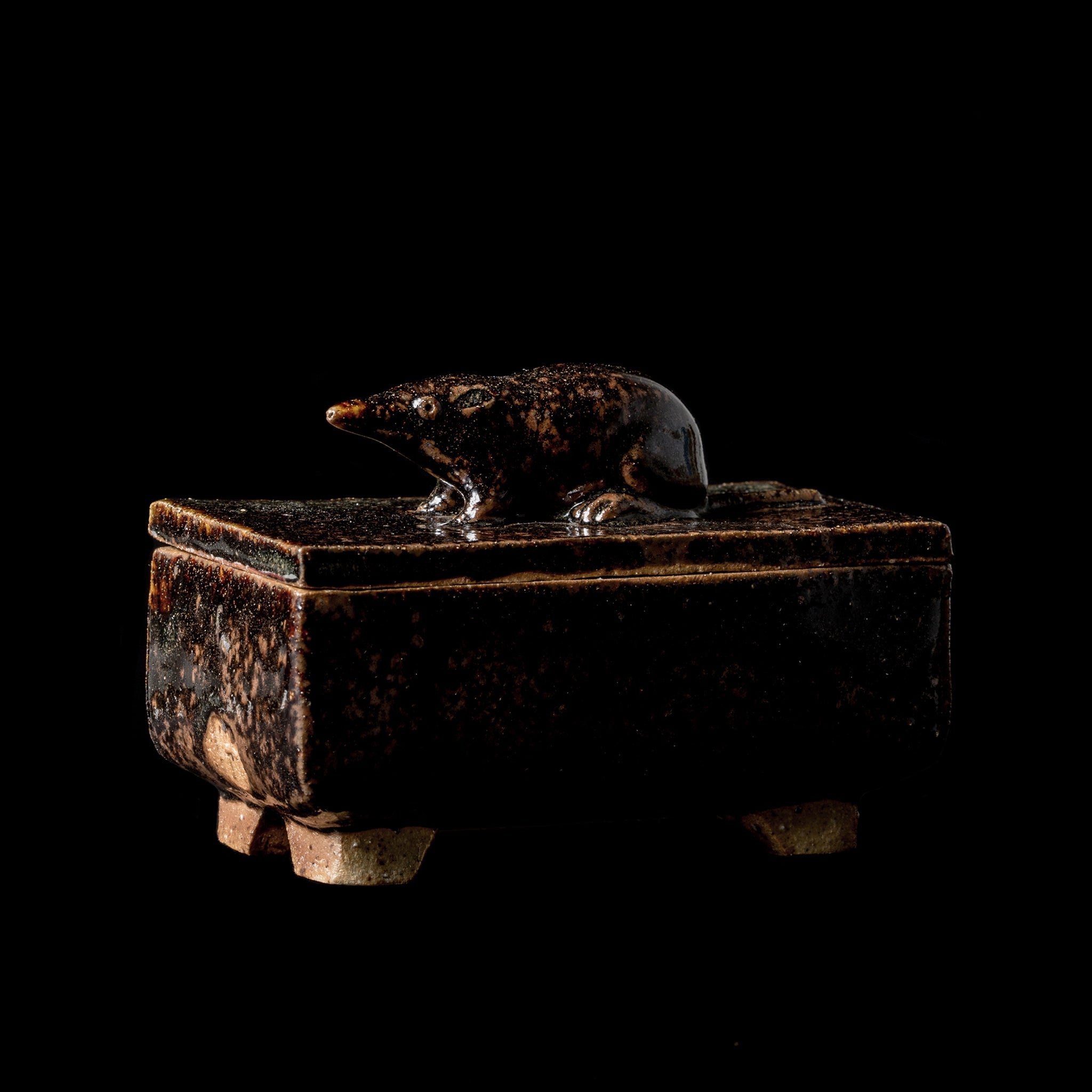 Box With a Shrew No.19/24 - huba.studio