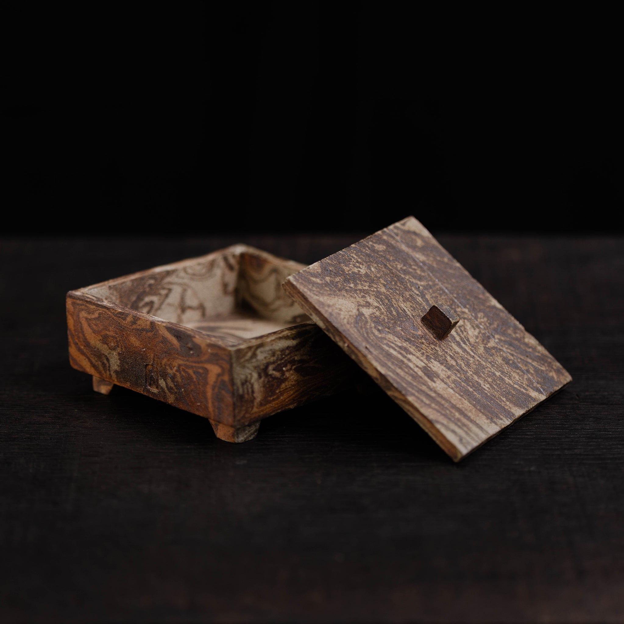 Marbled Box No.135/25 - huba.studio