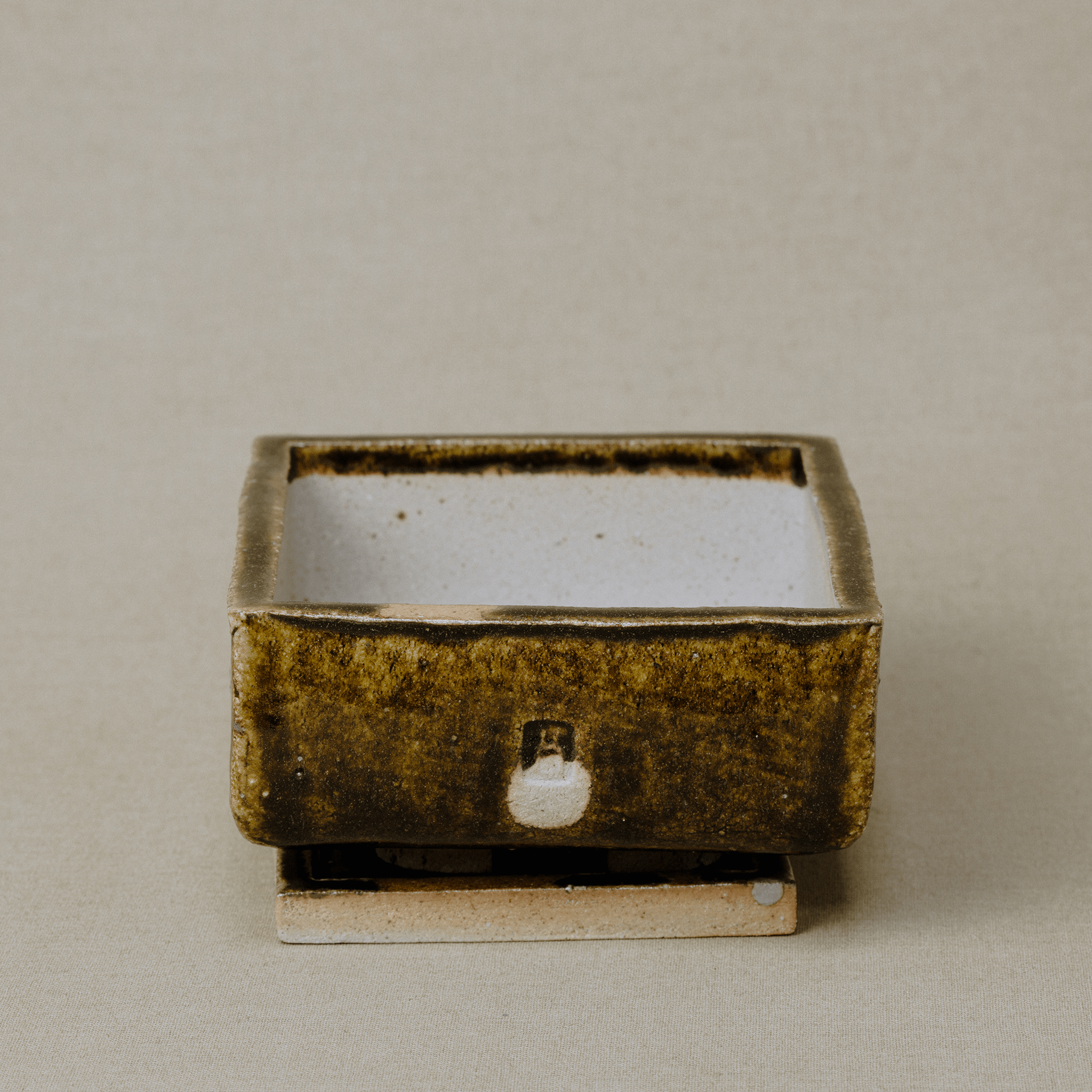 Medium Pot No.200/24 - huba.studio