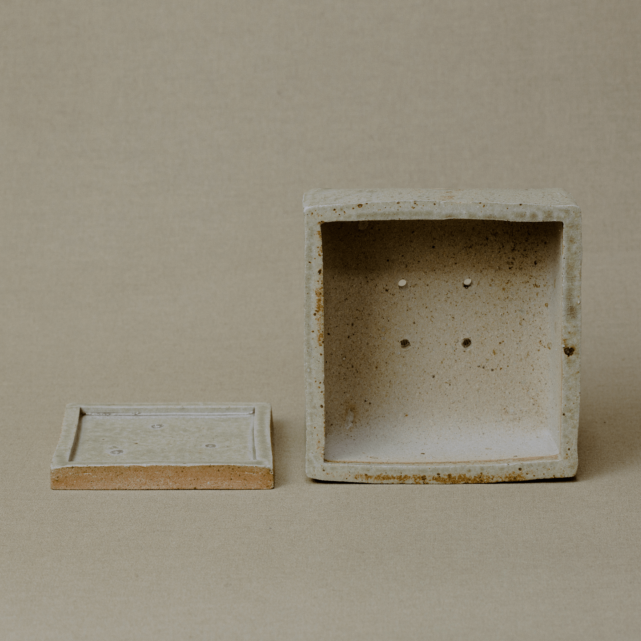 Medium Pot No.201/24 - huba.studio
