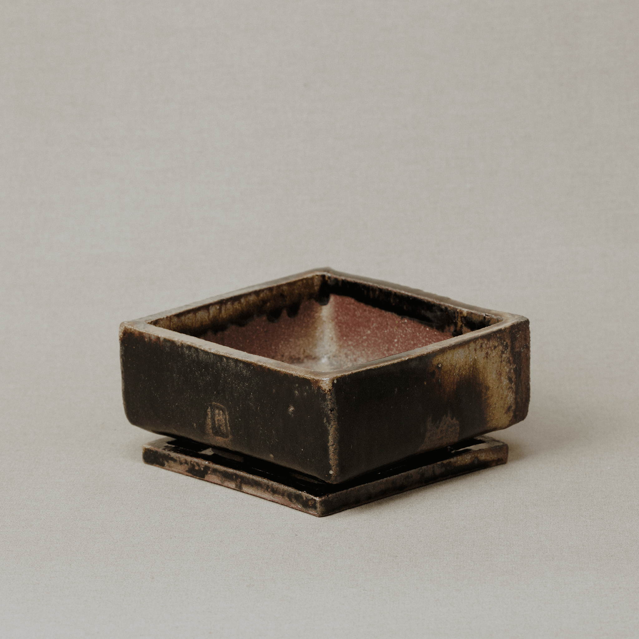 Medium Pot No.203/24 - huba.studio