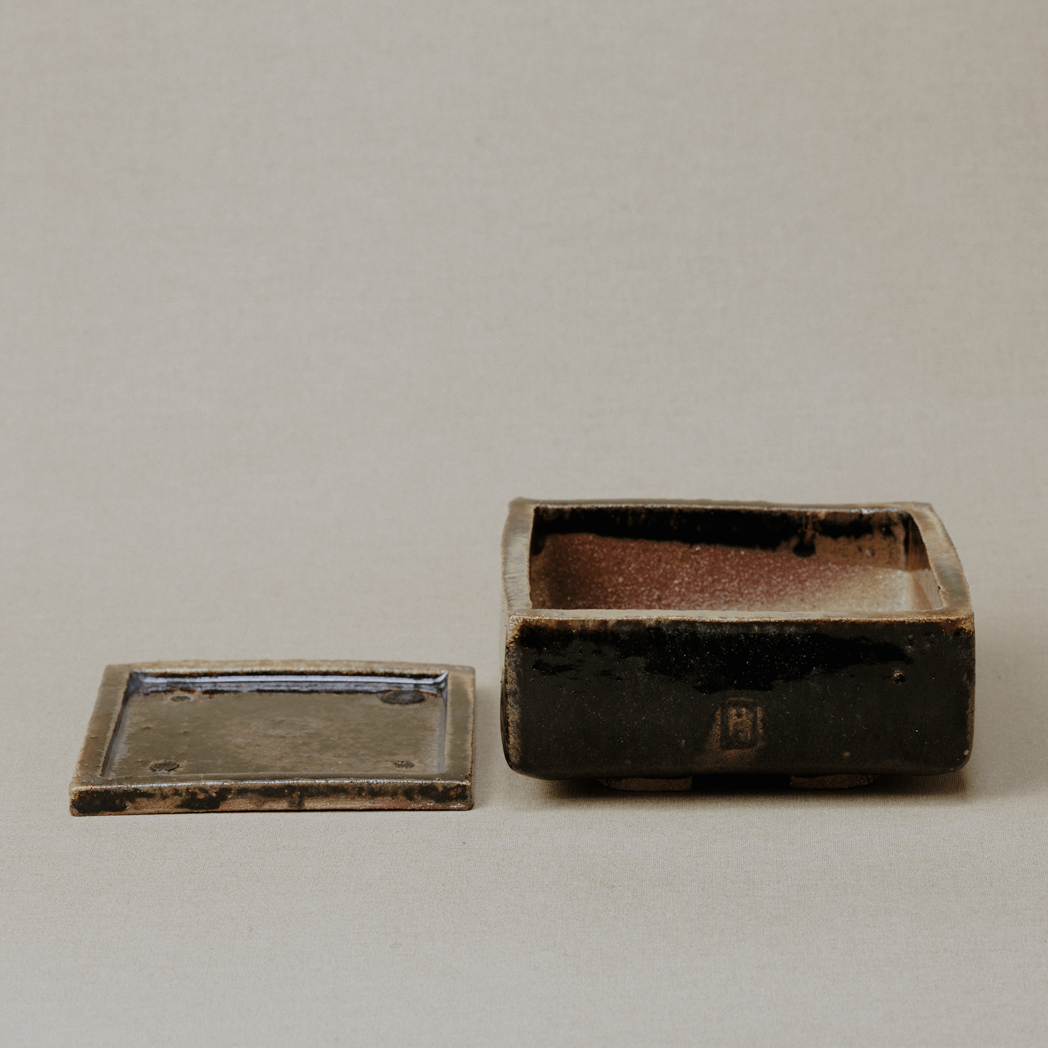 Medium Pot No.203/24 - huba.studio