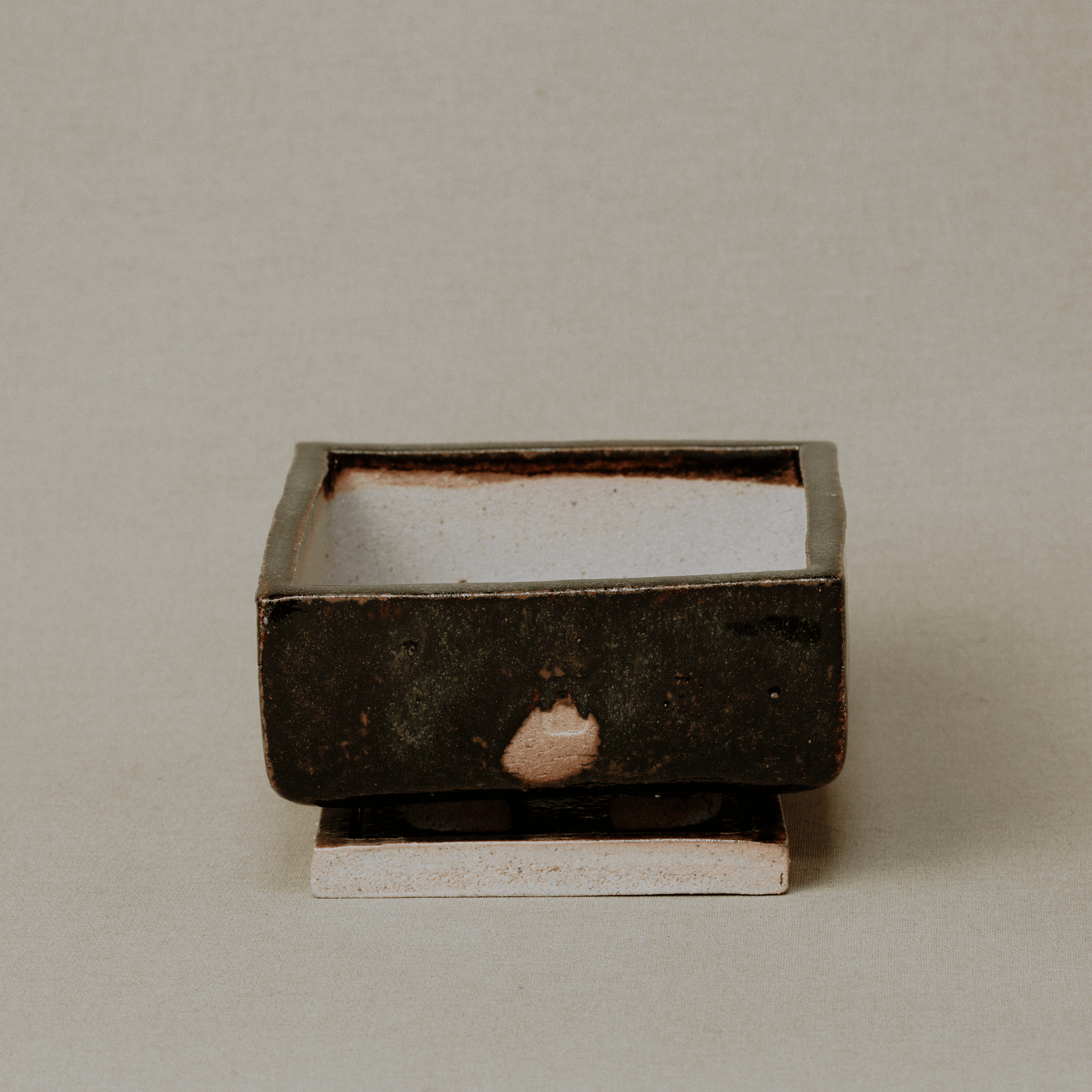 Medium Pot No.204/24 - huba.studio