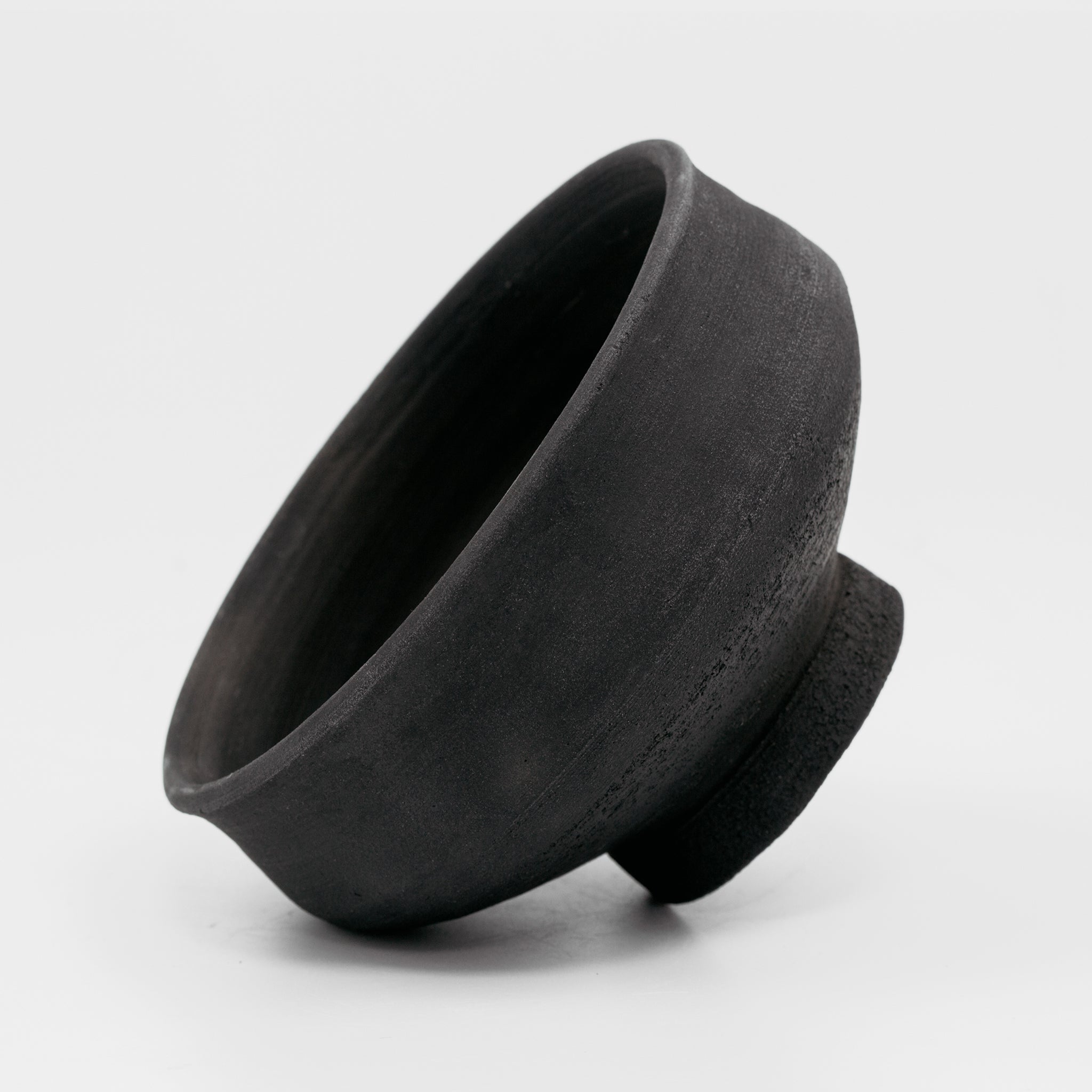 Wheel Thrown Black Chawan No.179/24 - huba.studio
