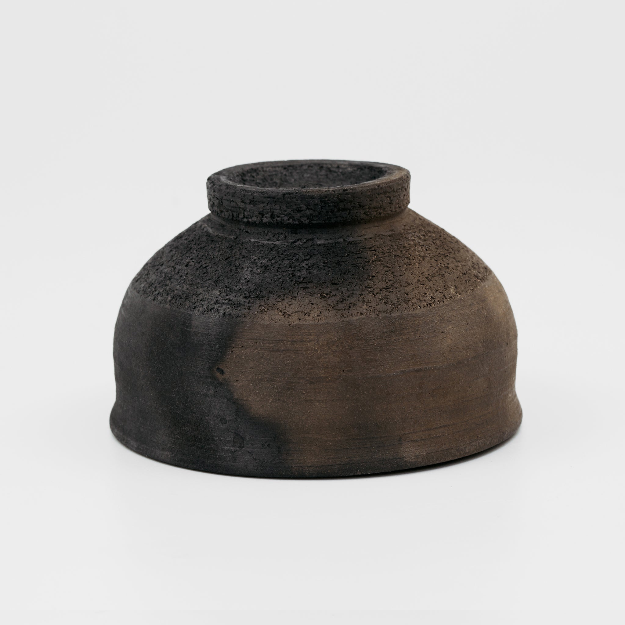 Wheel Thrown Black Cup No.170/24 - huba.studio