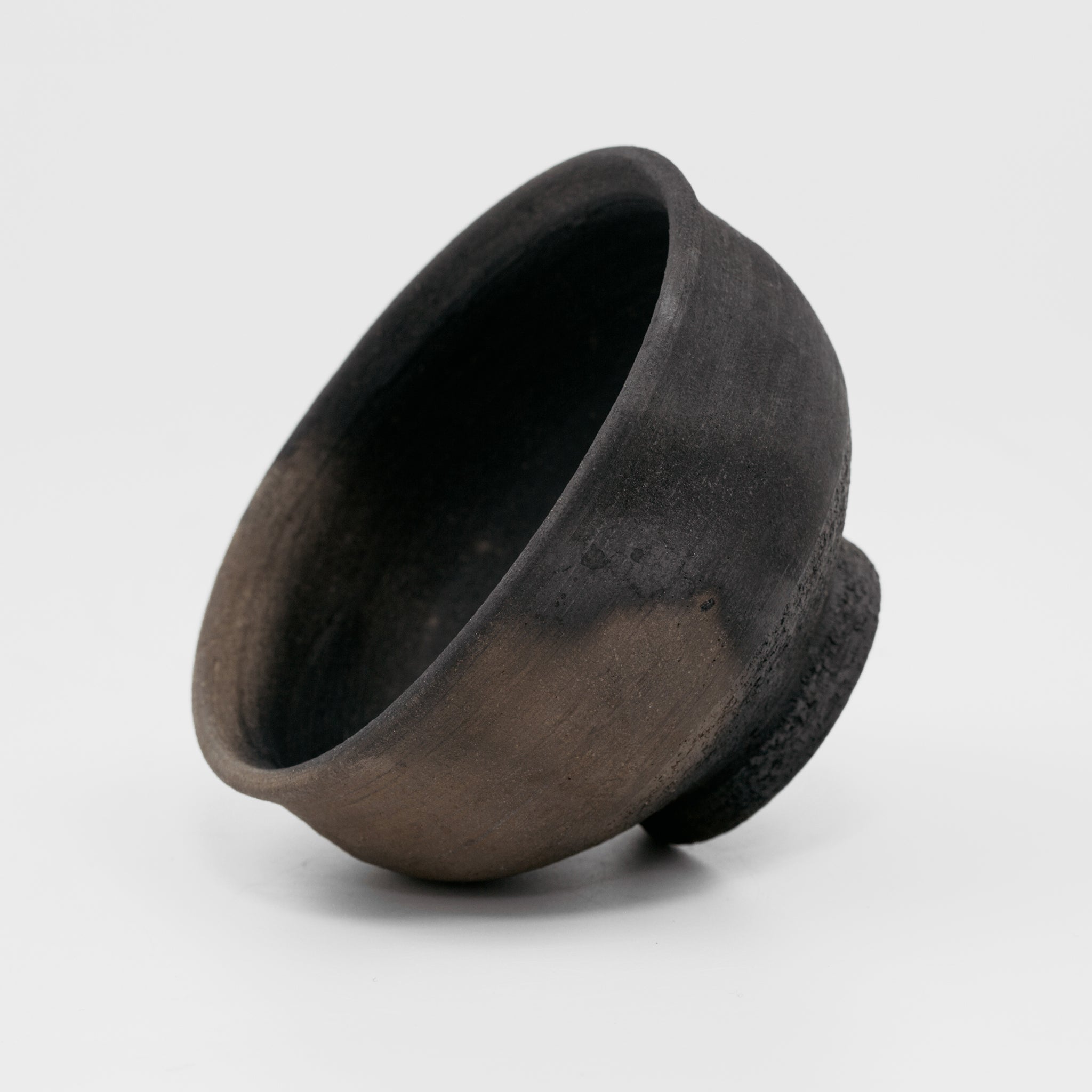 Wheel Thrown Black Cup No.170/24 - huba.studio