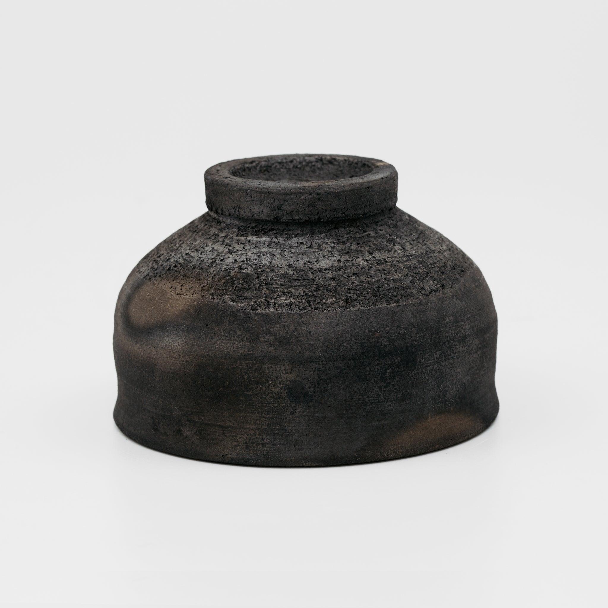 Wheel Thrown Black Cup No.172/24 - huba.studio