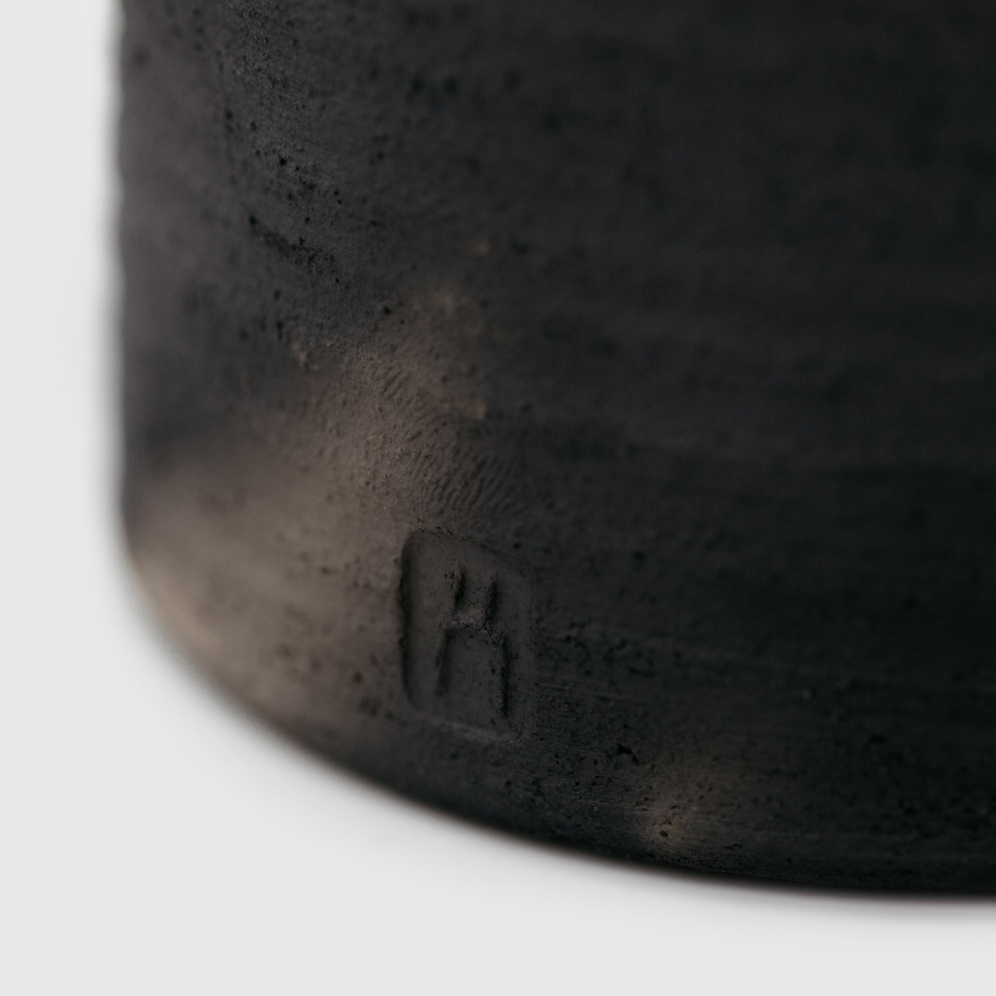 Wheel Thrown Black Lidded Jar No.180/24 - huba.studio