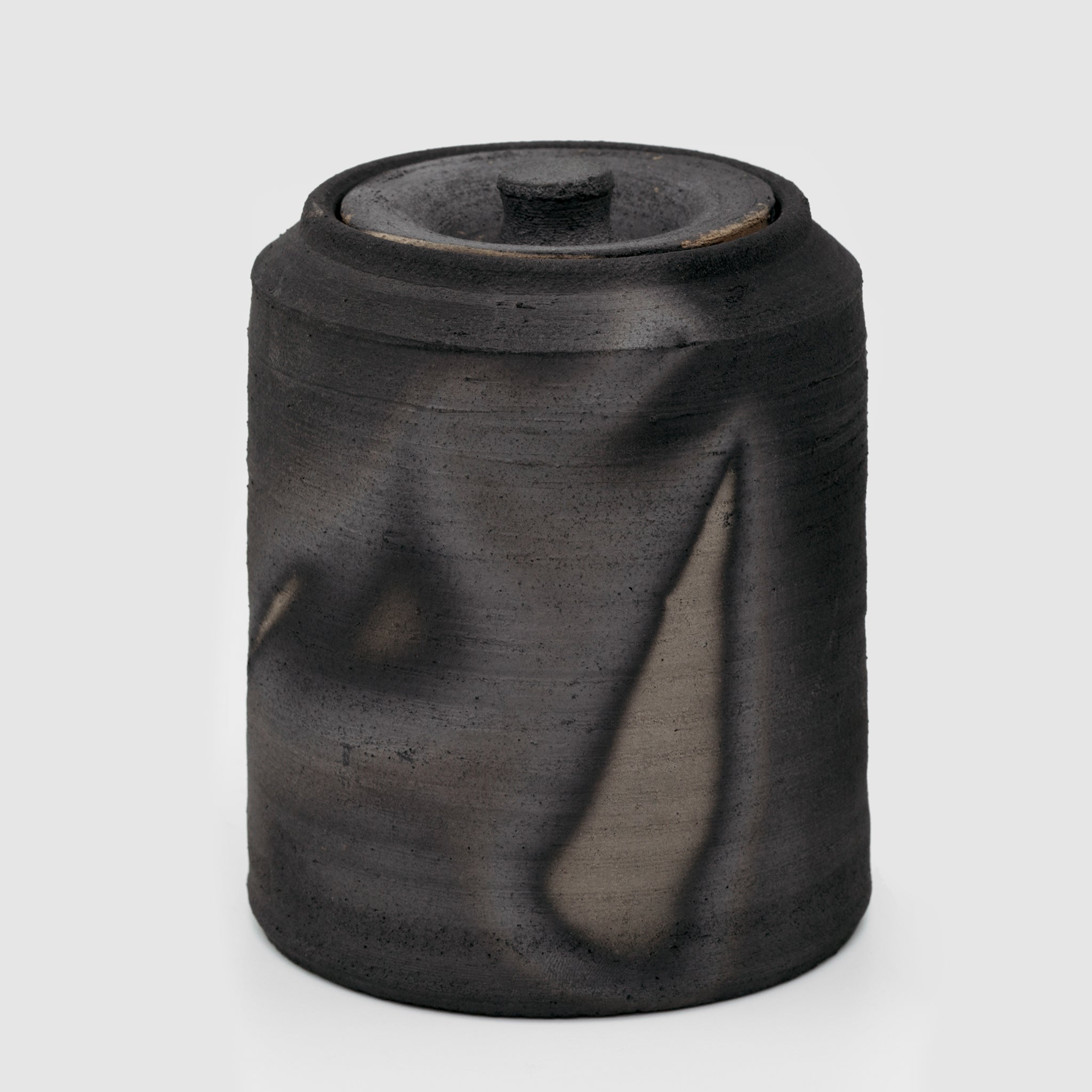 Wheel Thrown Black Lidded Jar No.181/24 - huba.studio