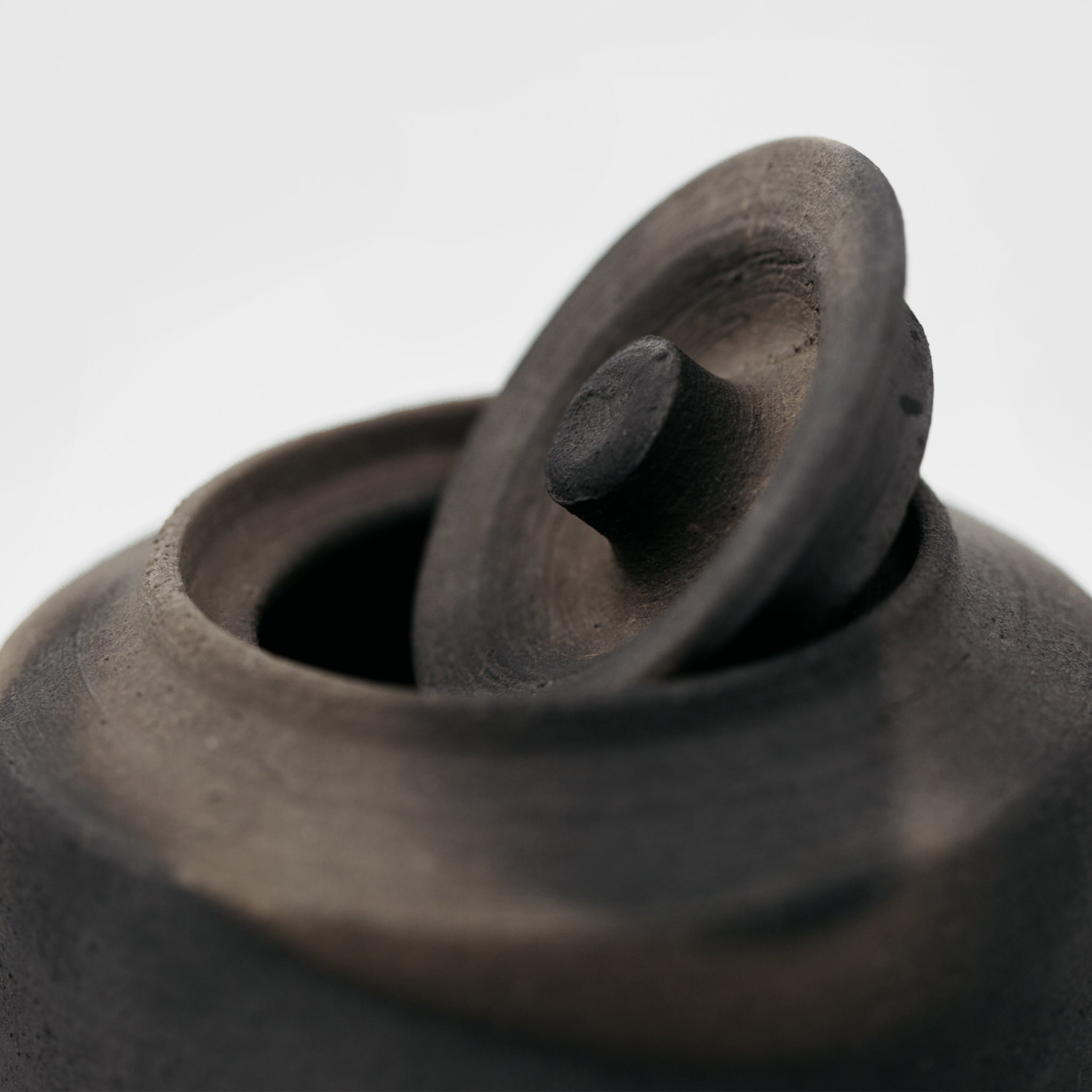 Wheel Thrown Black Lidded Jar No.182/24 - huba.studio