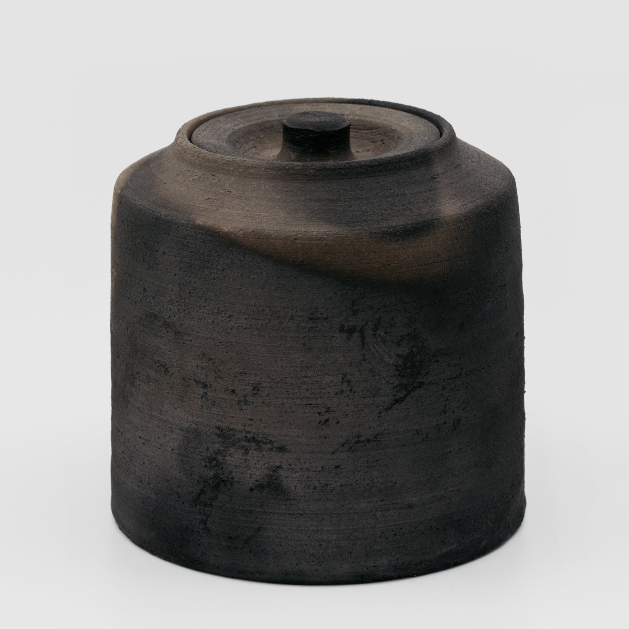 Wheel Thrown Black Lidded Jar No.182/24 - huba.studio