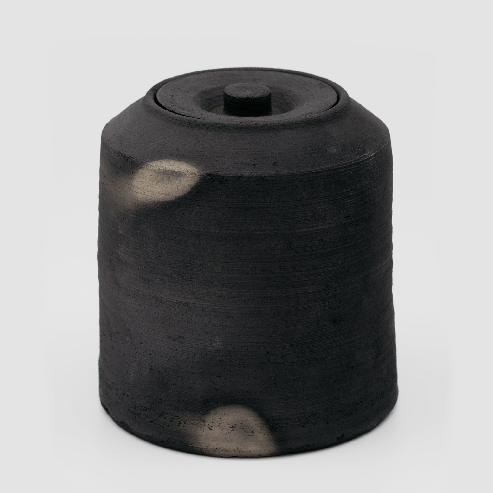 Wheel Thrown Black Lidded Jar No.183/24 - huba.studio