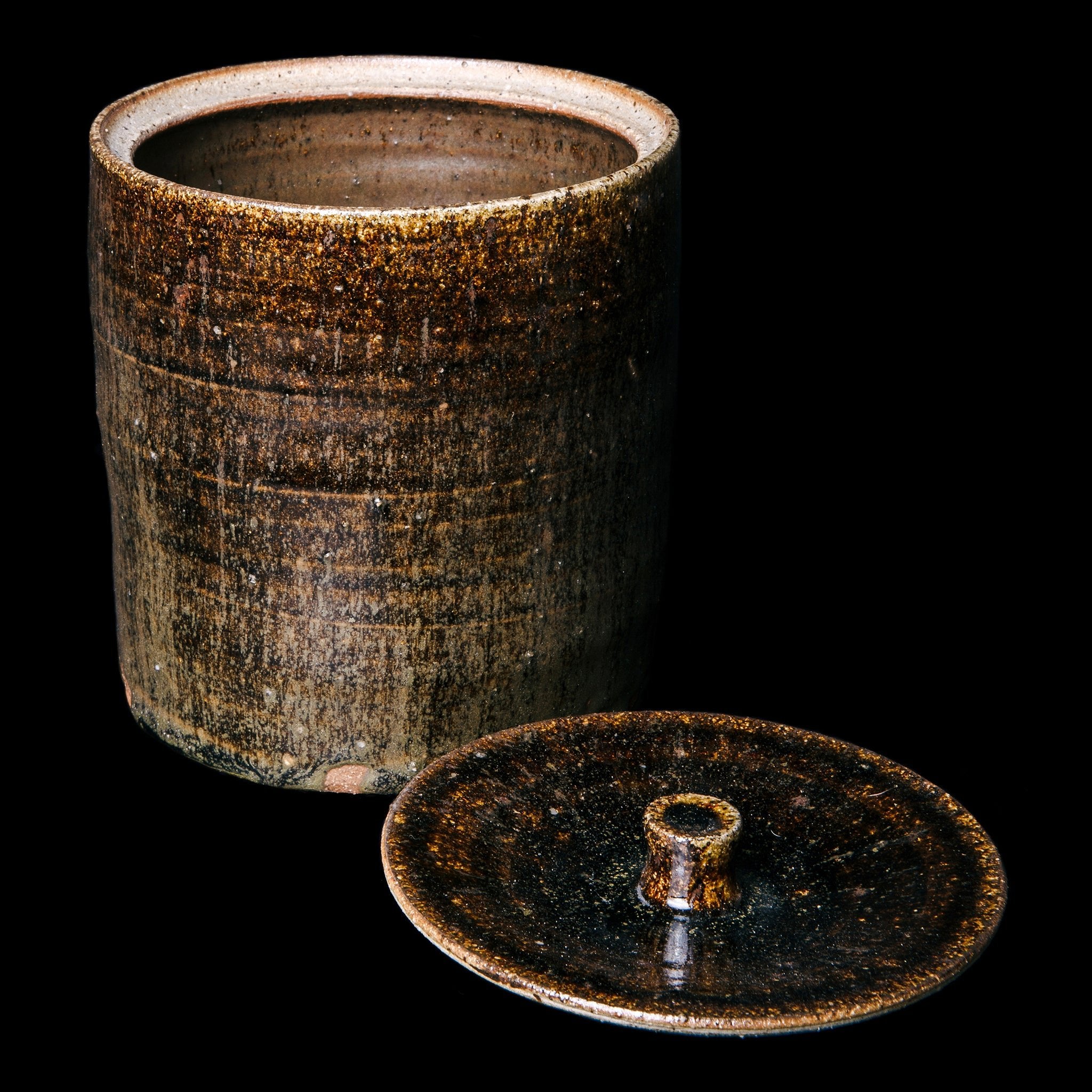 Wheel Thrown Jar No.83/23 - huba.studio