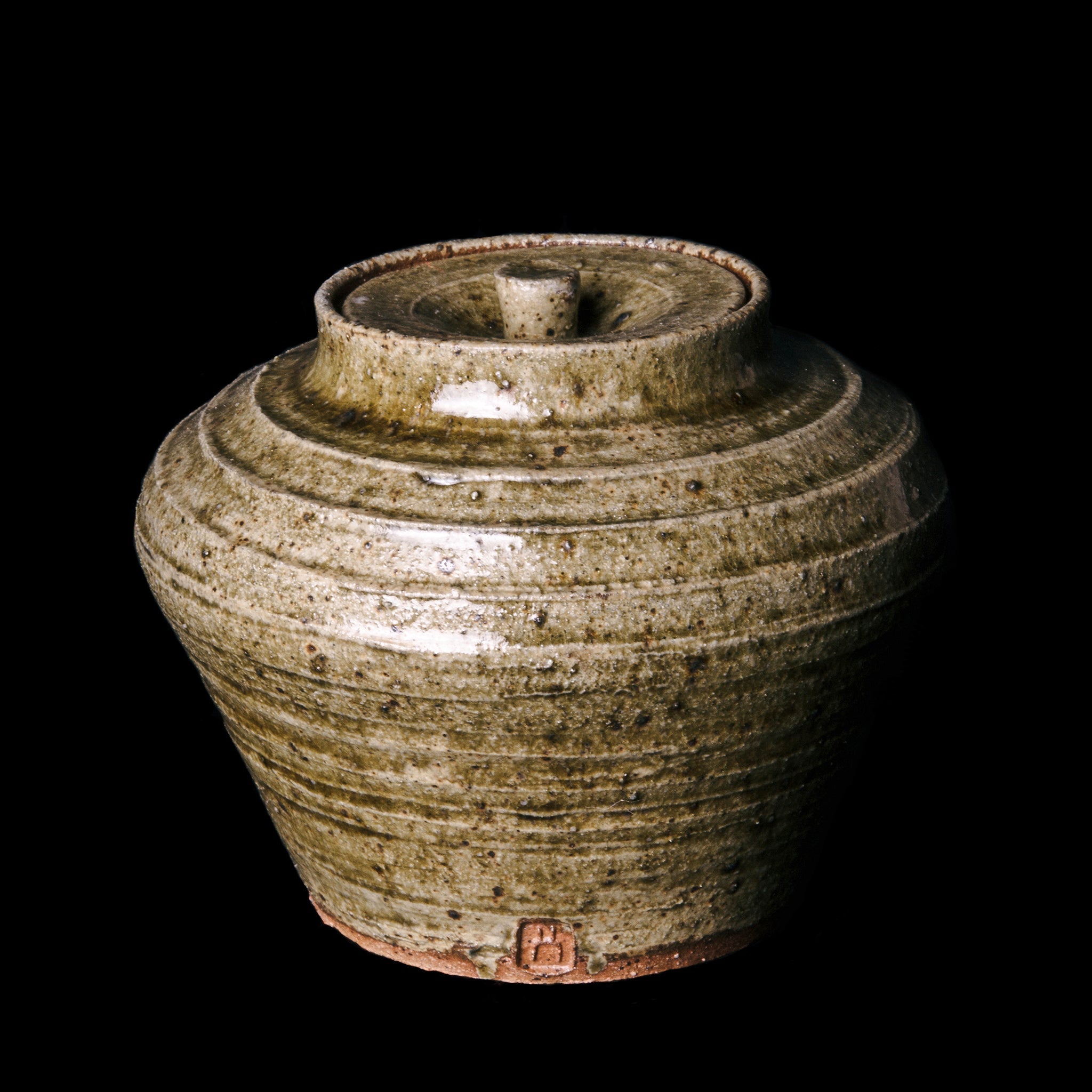 Wheel Thrown Jar No.84/23 - huba.studio