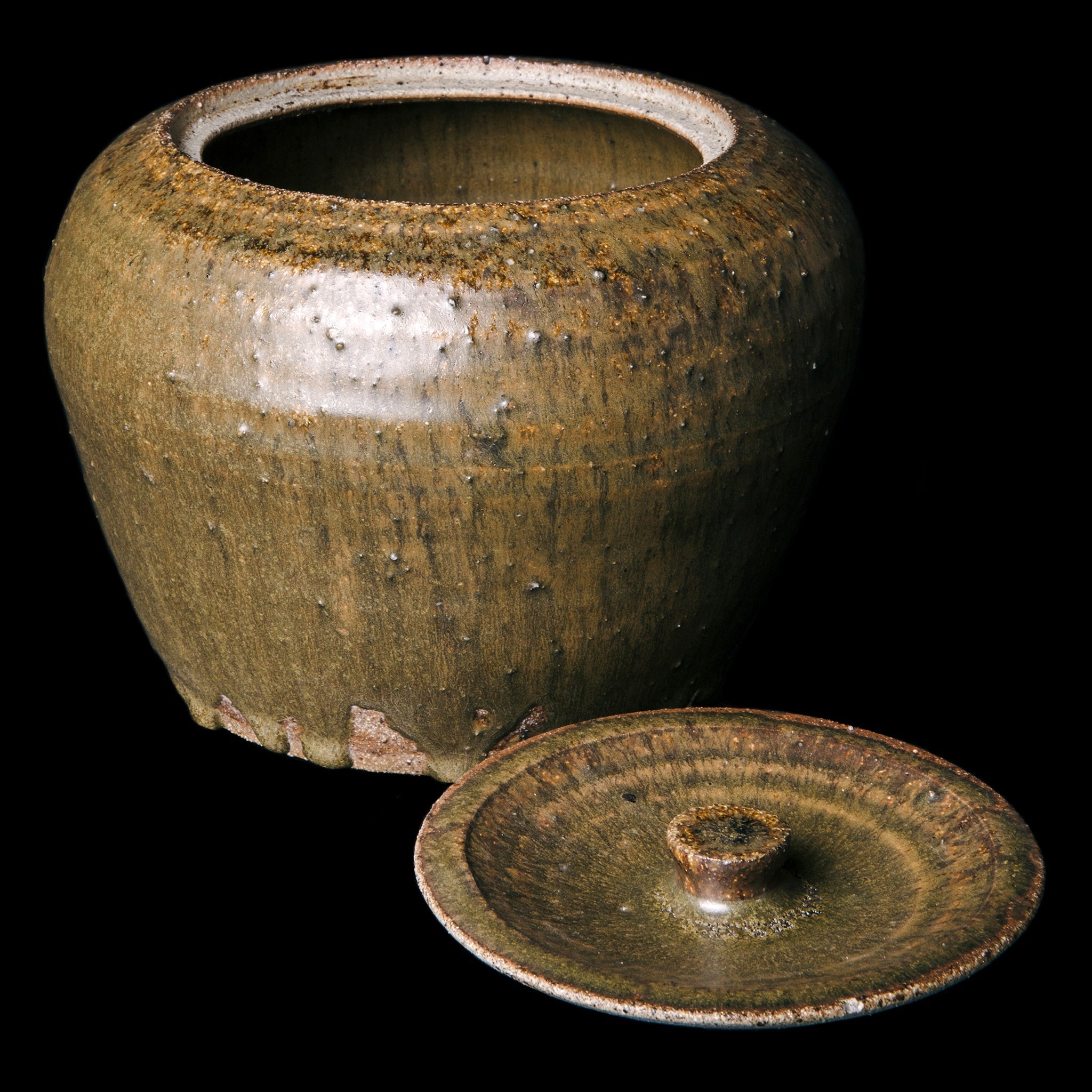 Wheel Thrown Jar No.85/23 - huba.studio