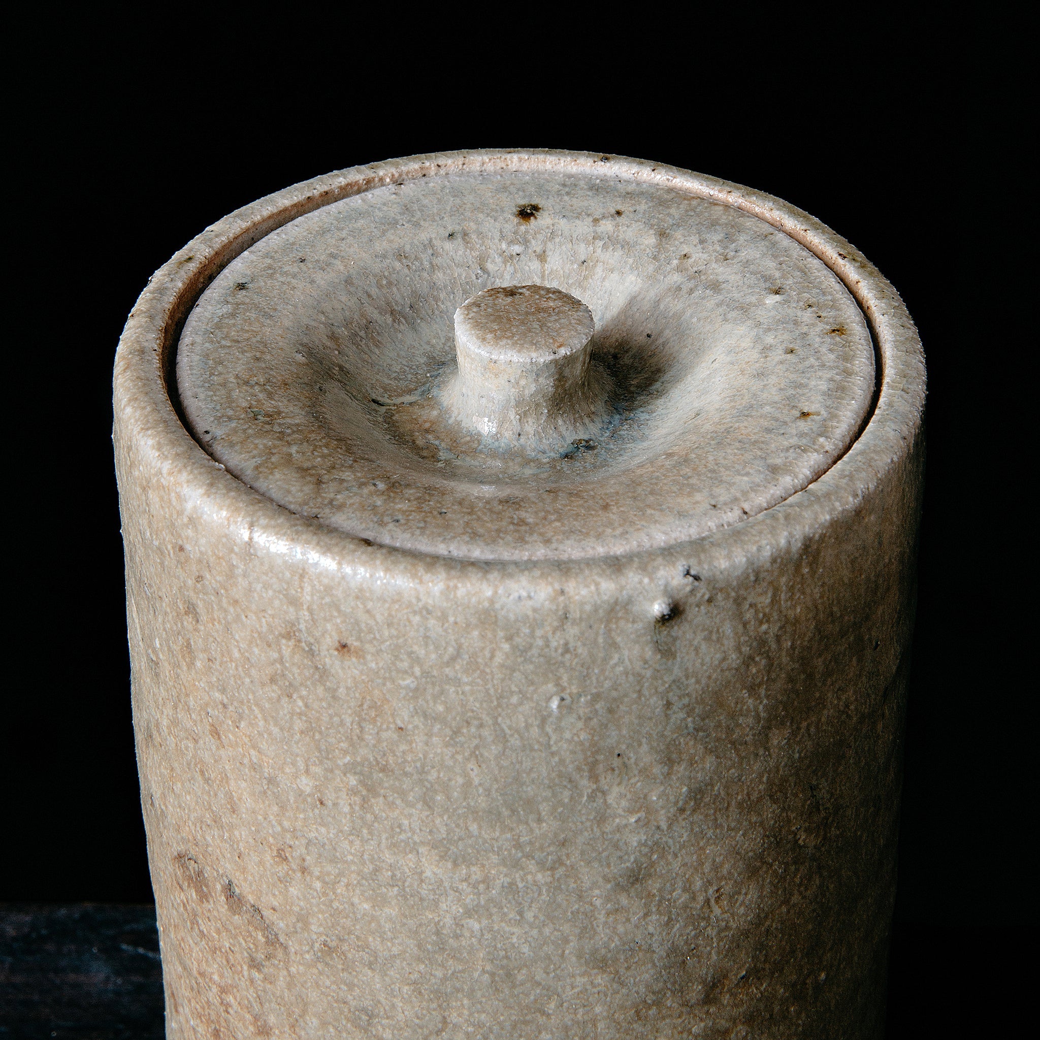 Wheel Thrown Lidded Jar No.120/23 - huba.studio