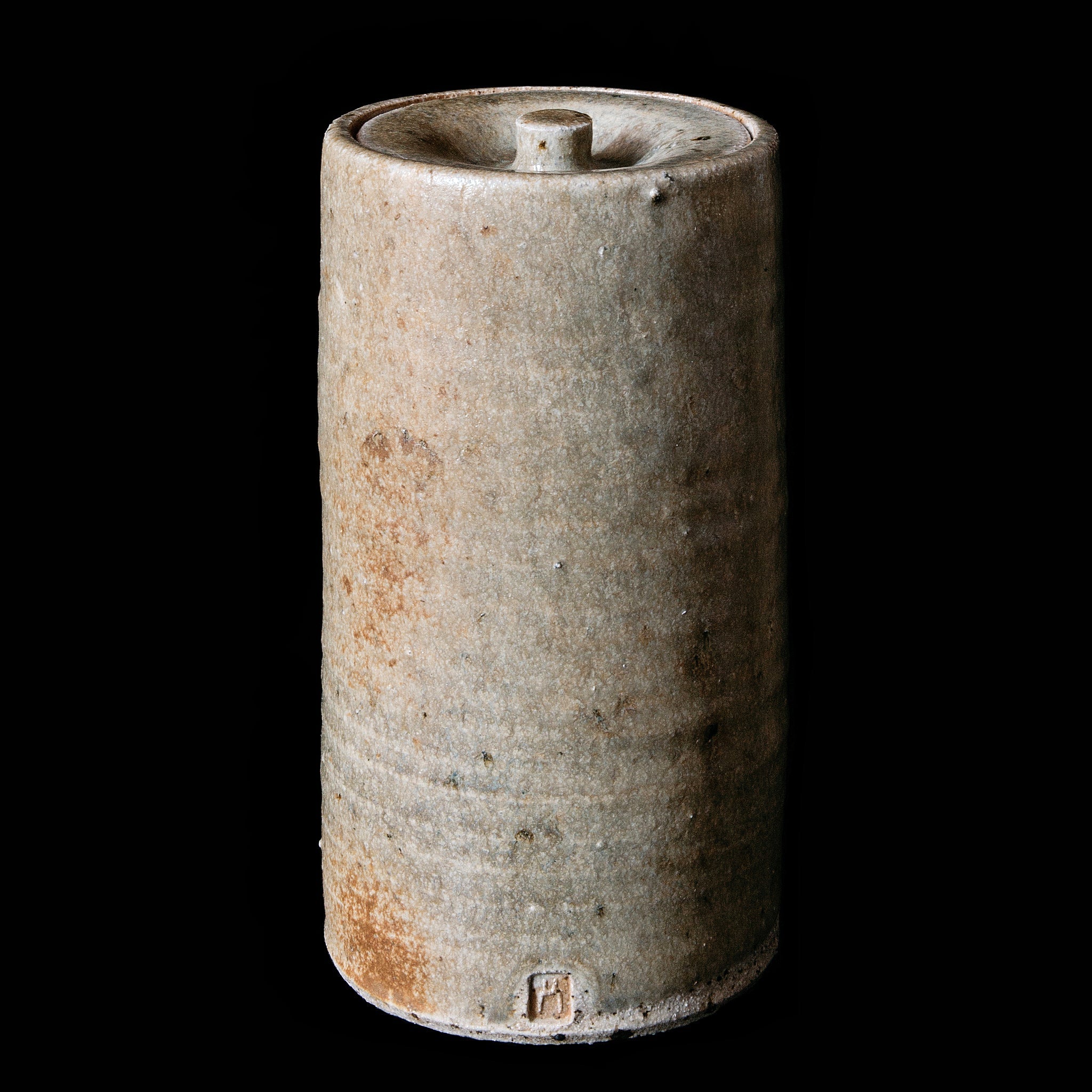 Wheel Thrown Lidded Jar No.120/23 - huba.studio