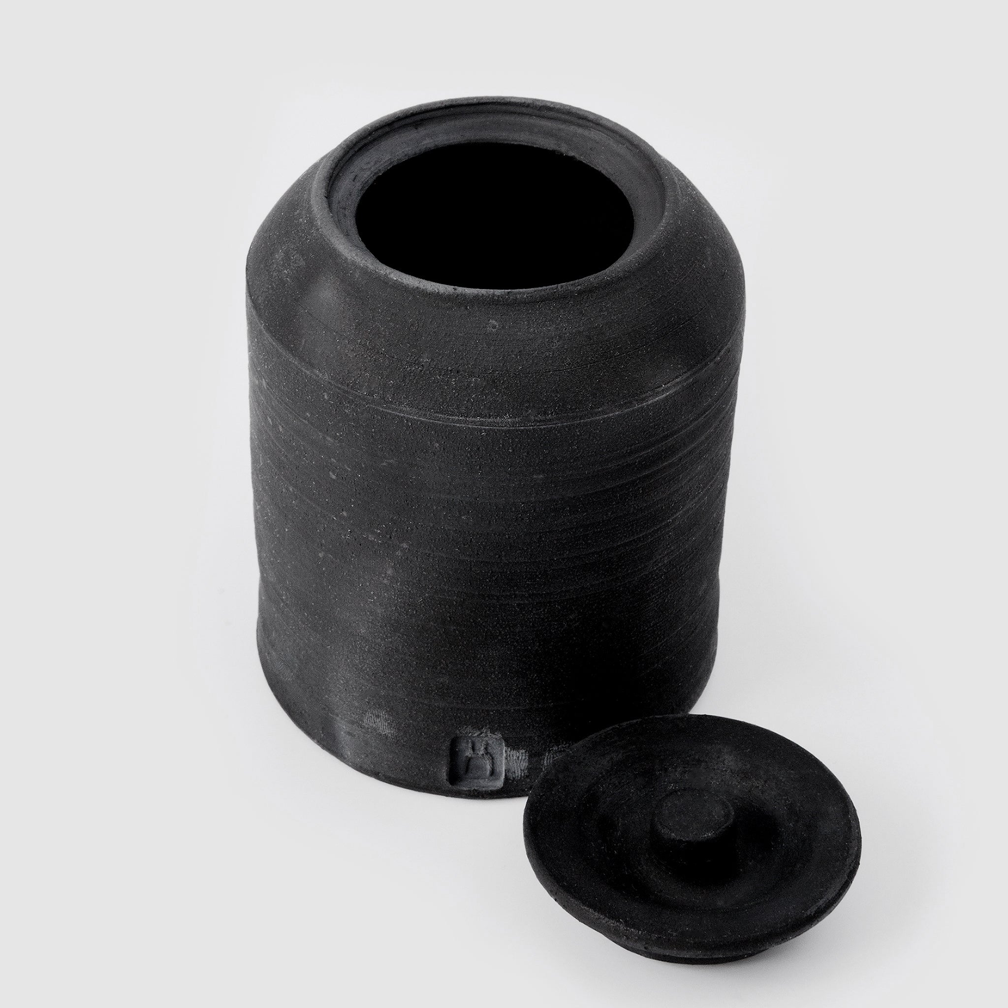 Wheel Thrown Lidded Jar No.151/23 - huba.studio
