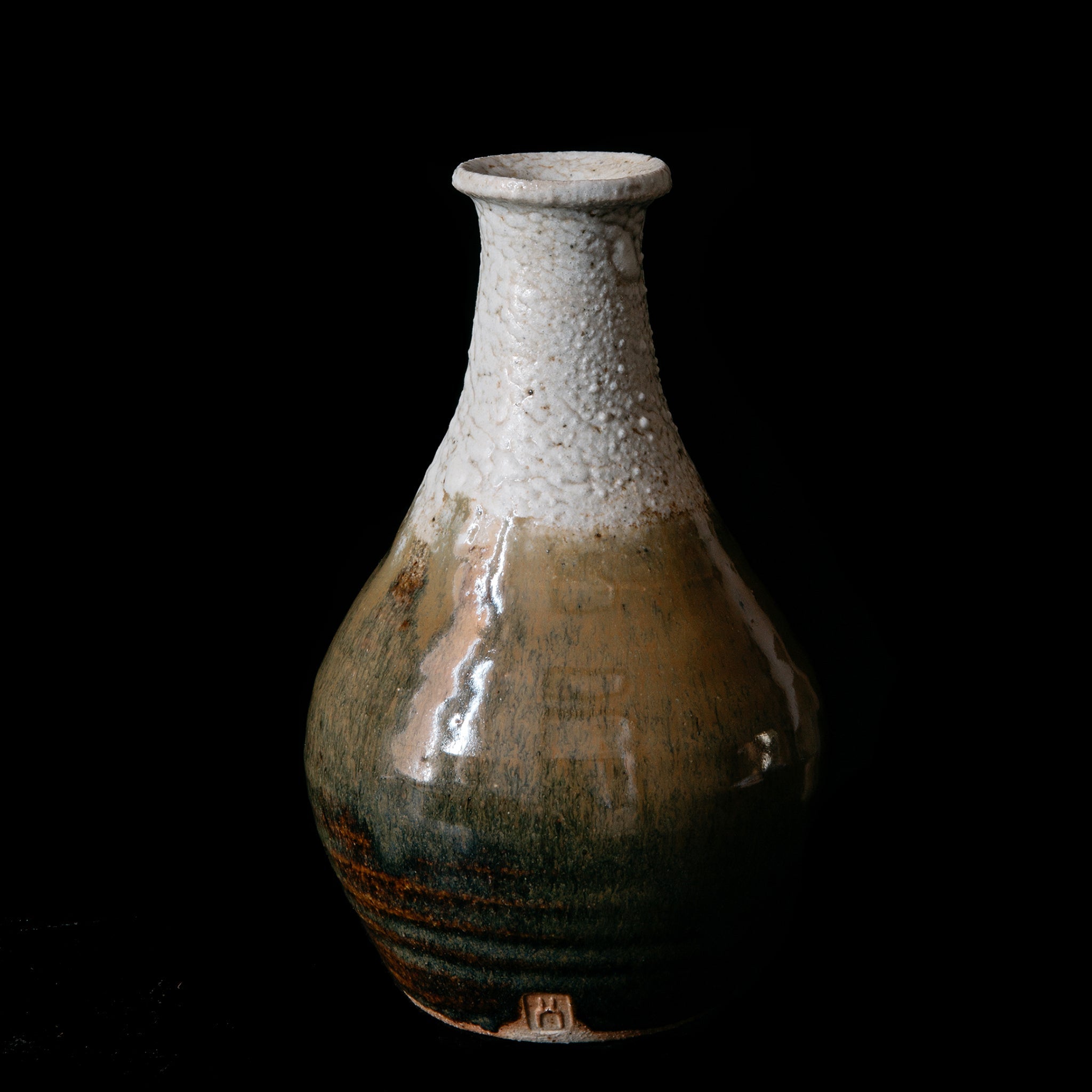Wheel Thrown Sake Bottle No.116/23 - huba.studio