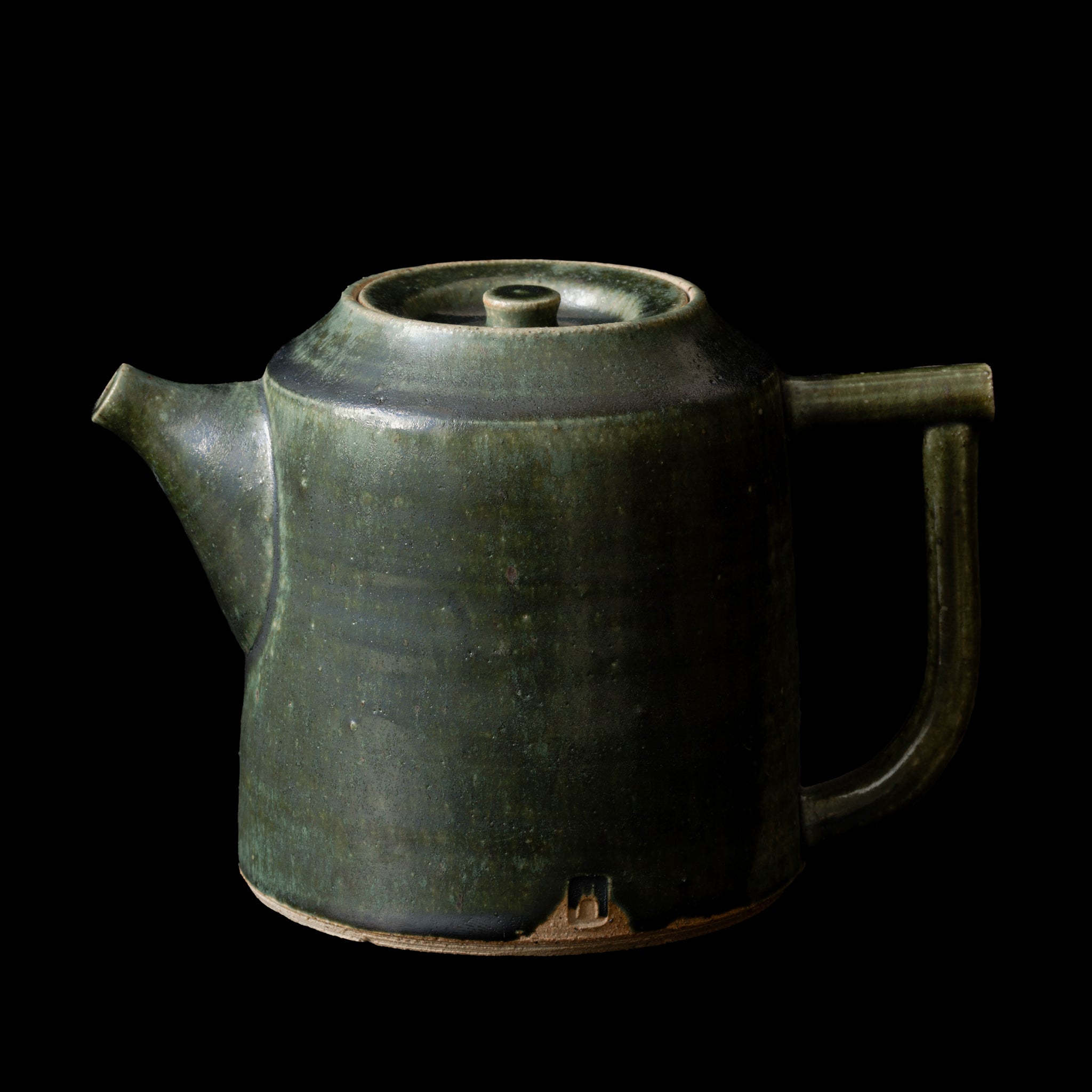 Wheel Thrown Teapot No.31/25 - huba.studio