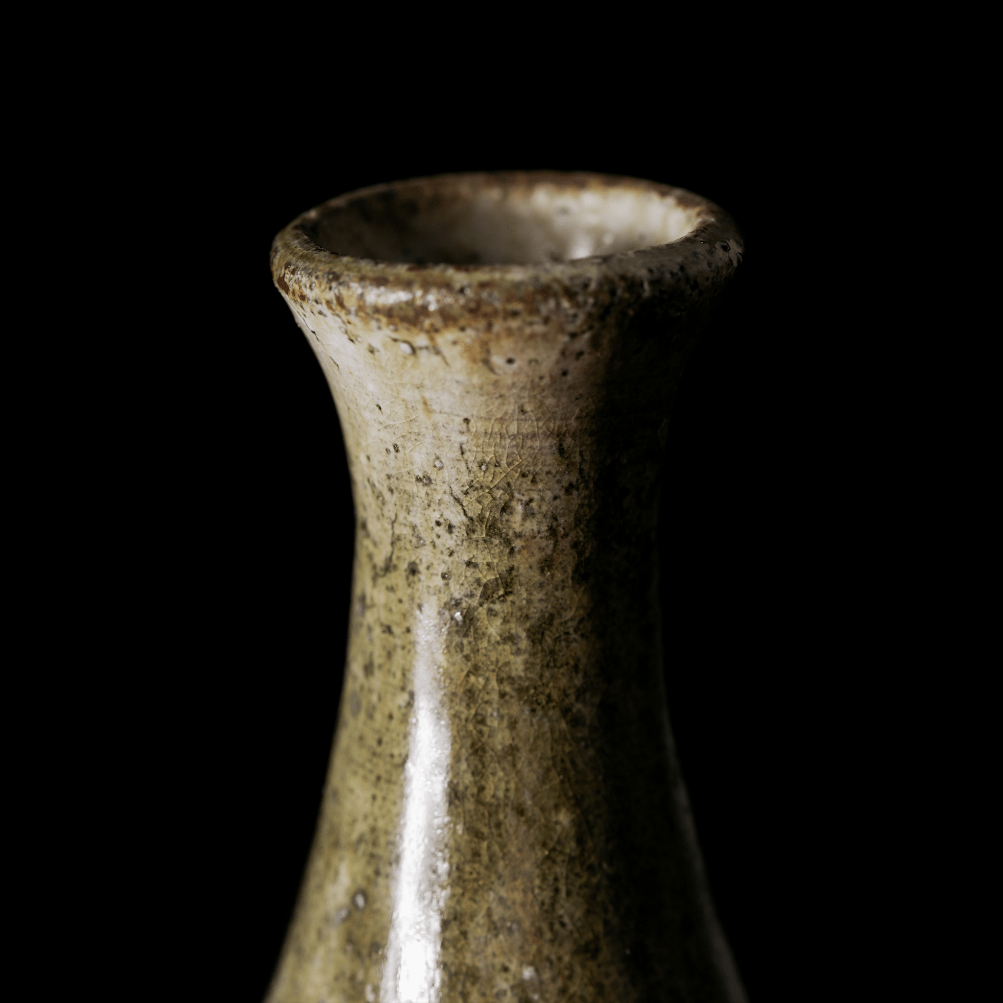 Wheel Thrown Tokkuri Bottle No.122/24 - huba.studio