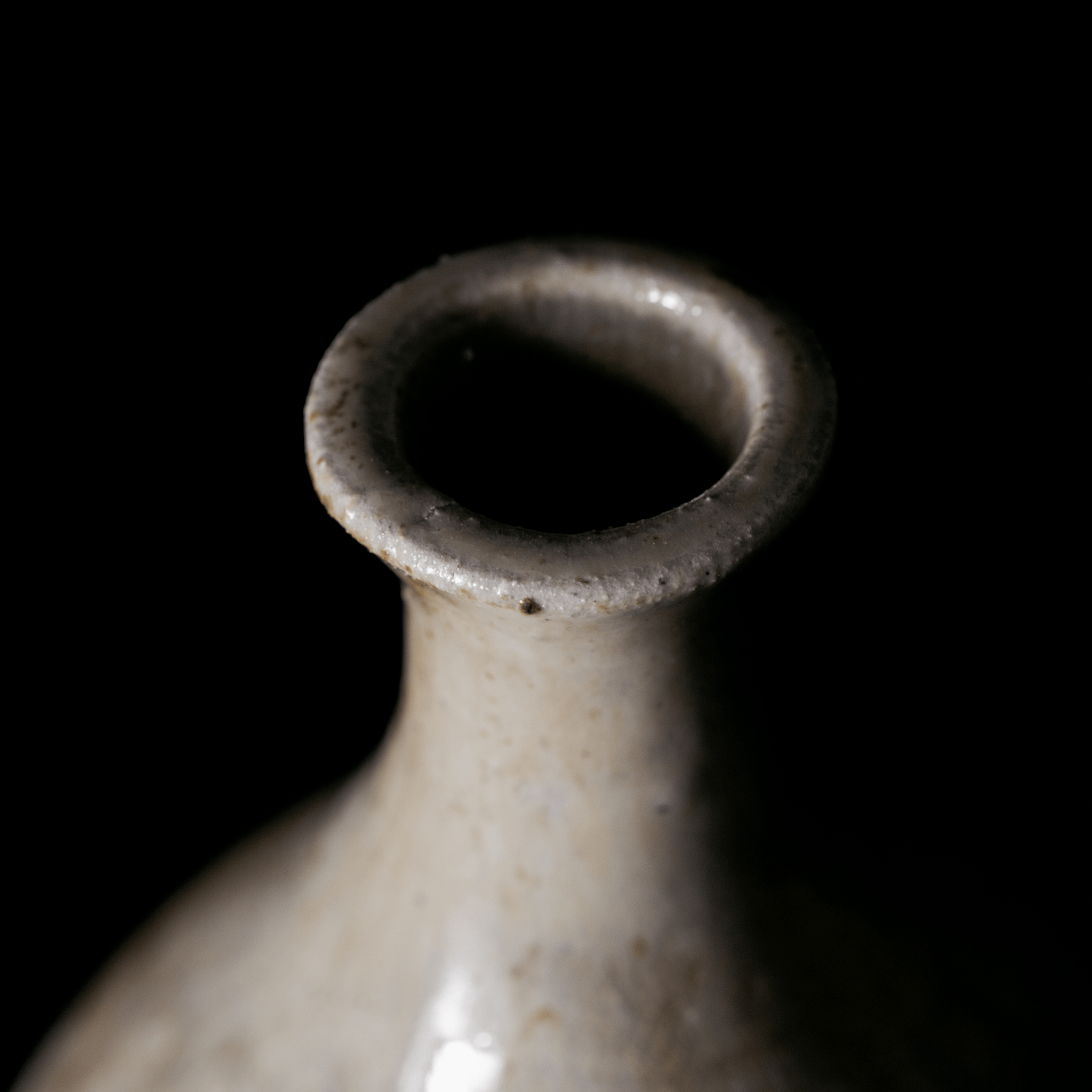 Wheel Thrown Tokkuri Bottle No.123/24 - huba.studio