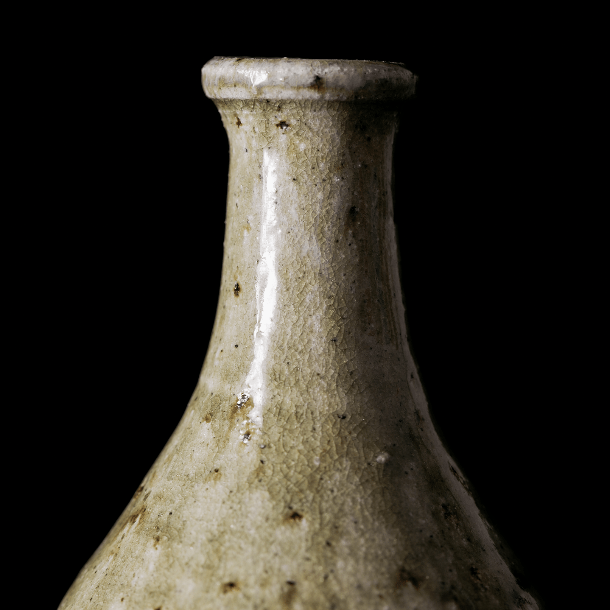 Wheel Thrown Tokkuri Bottle No.124/24 - huba.studio