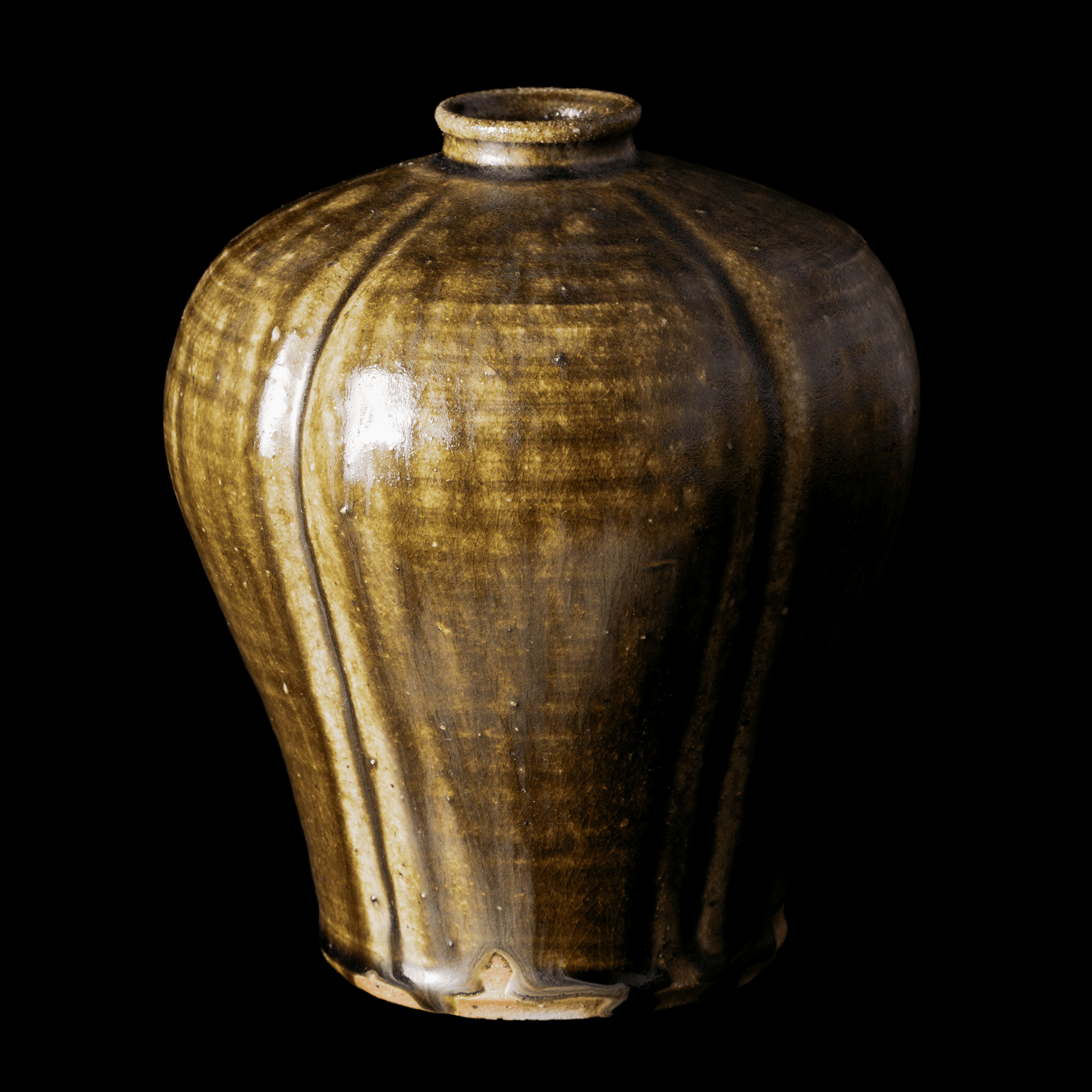 Wheel Thrown Vase No.129/24 - huba.studio