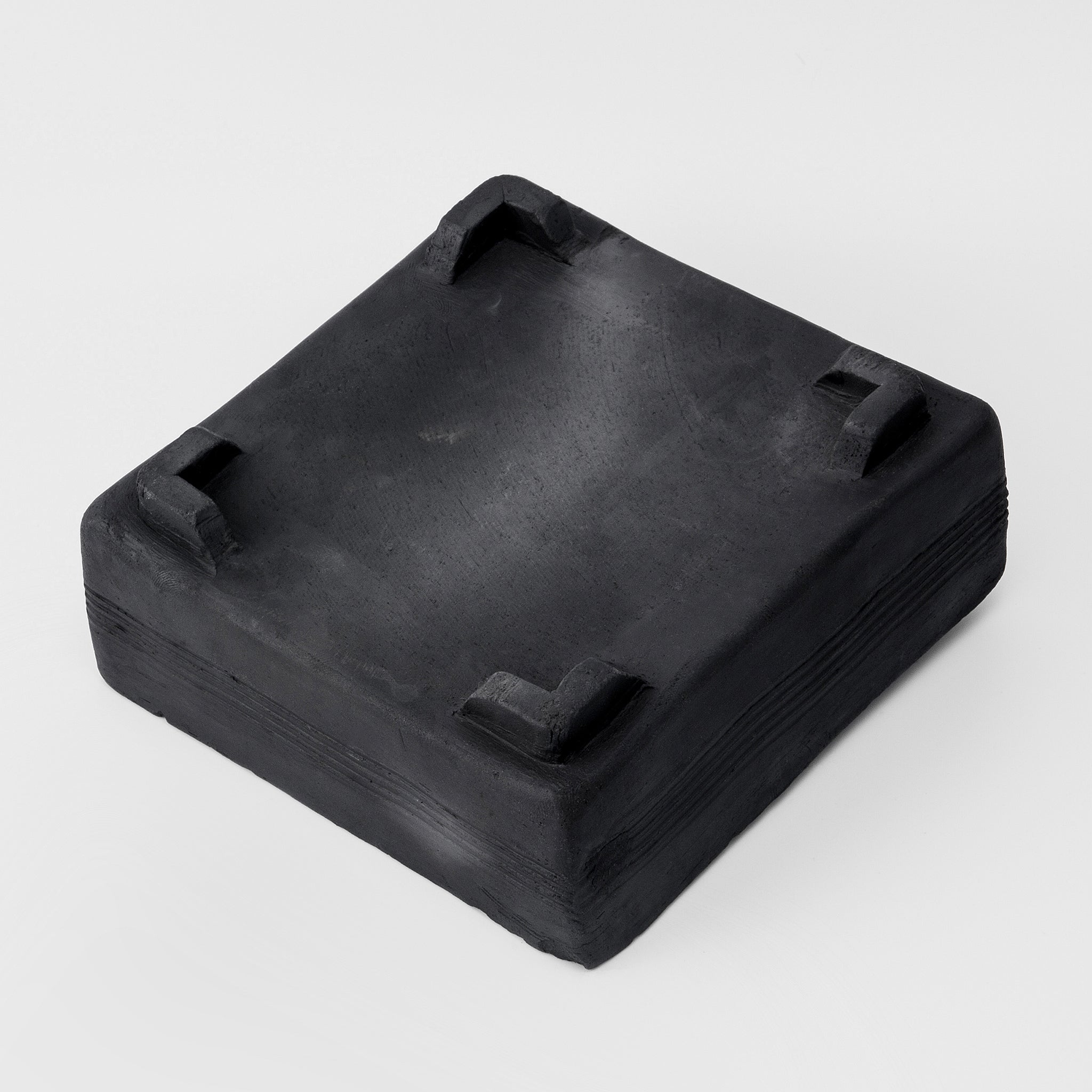 Black Medium Pot No.197/22 - huba.studio