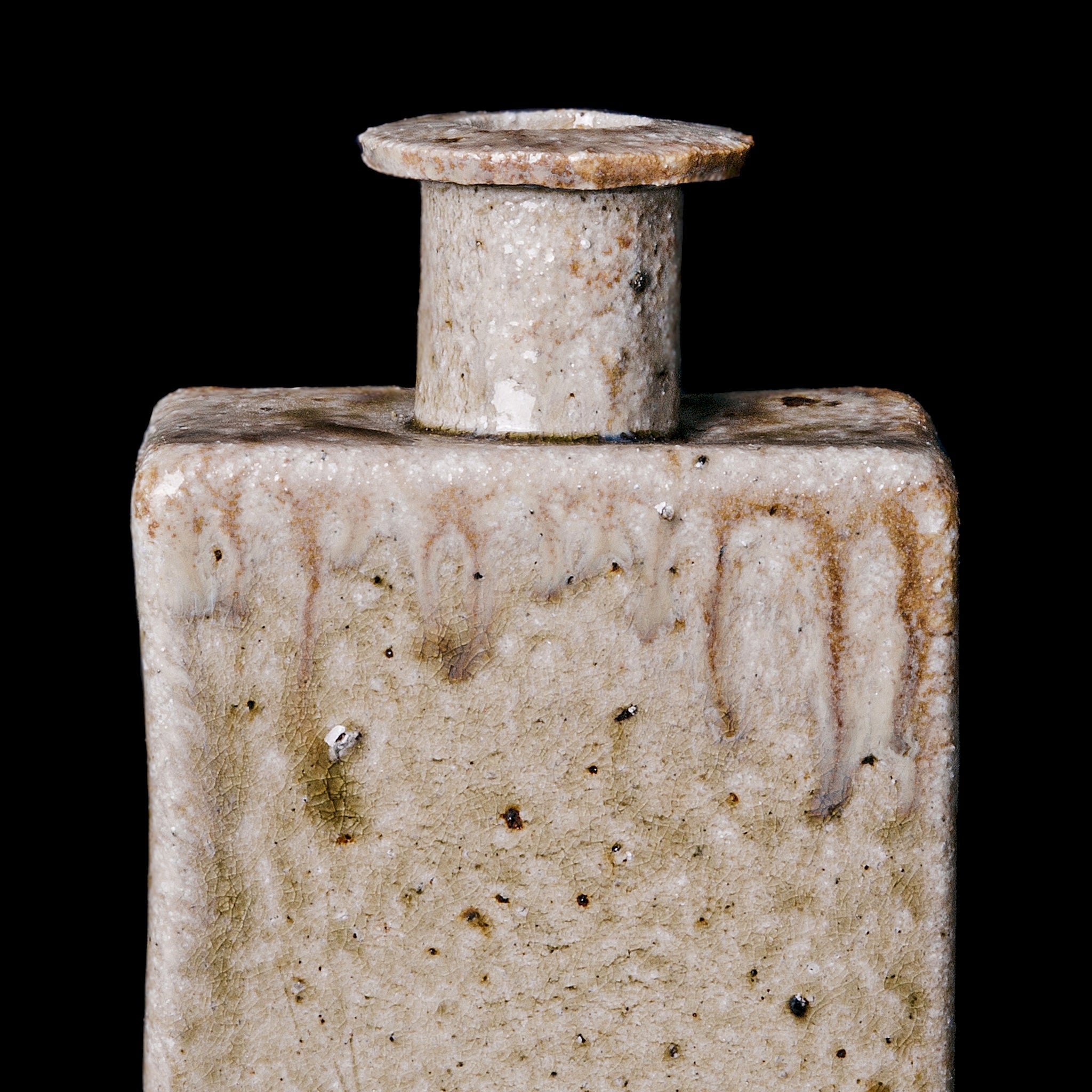 Bottle No.118/22 - huba.studio