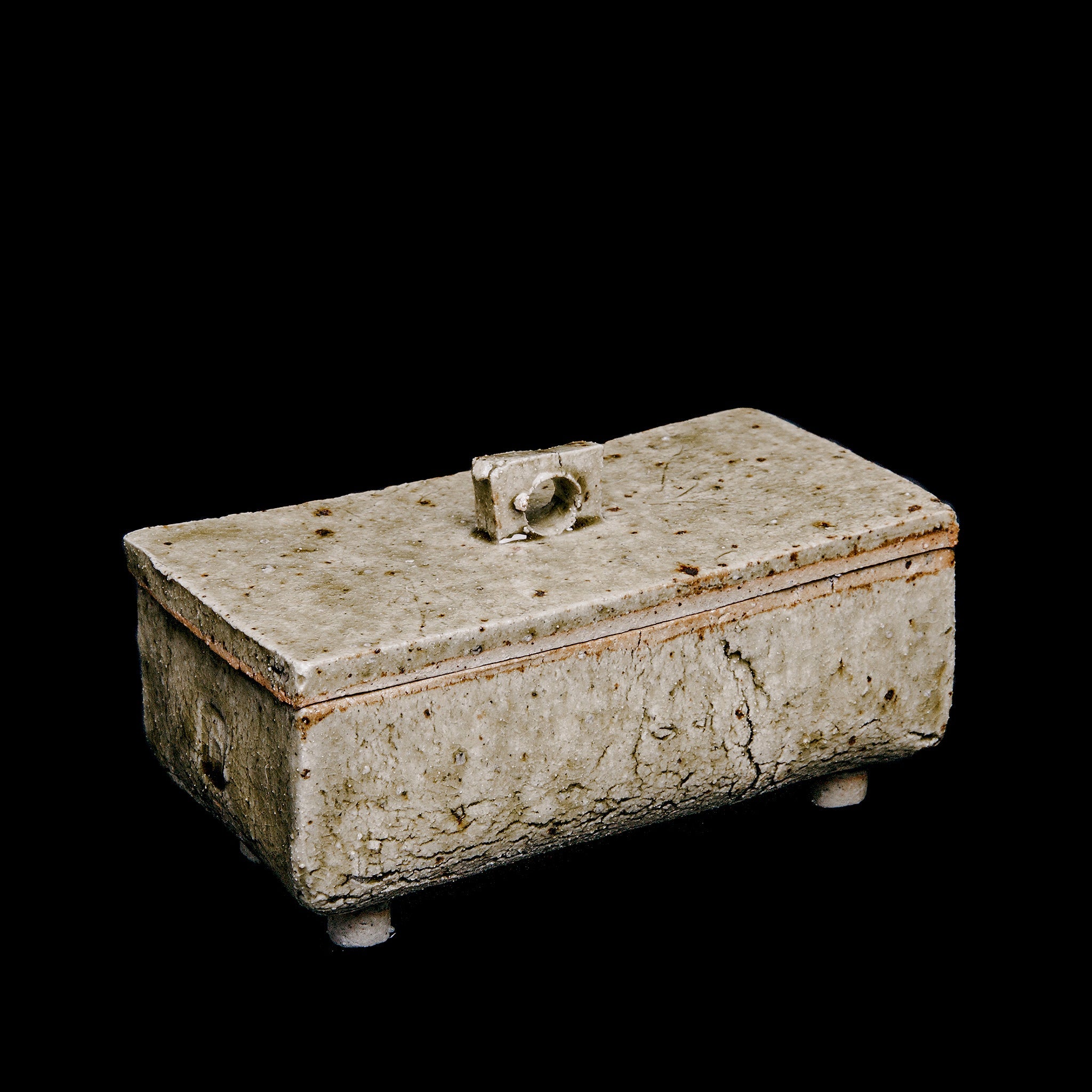 Box No.16/22 - huba.studio