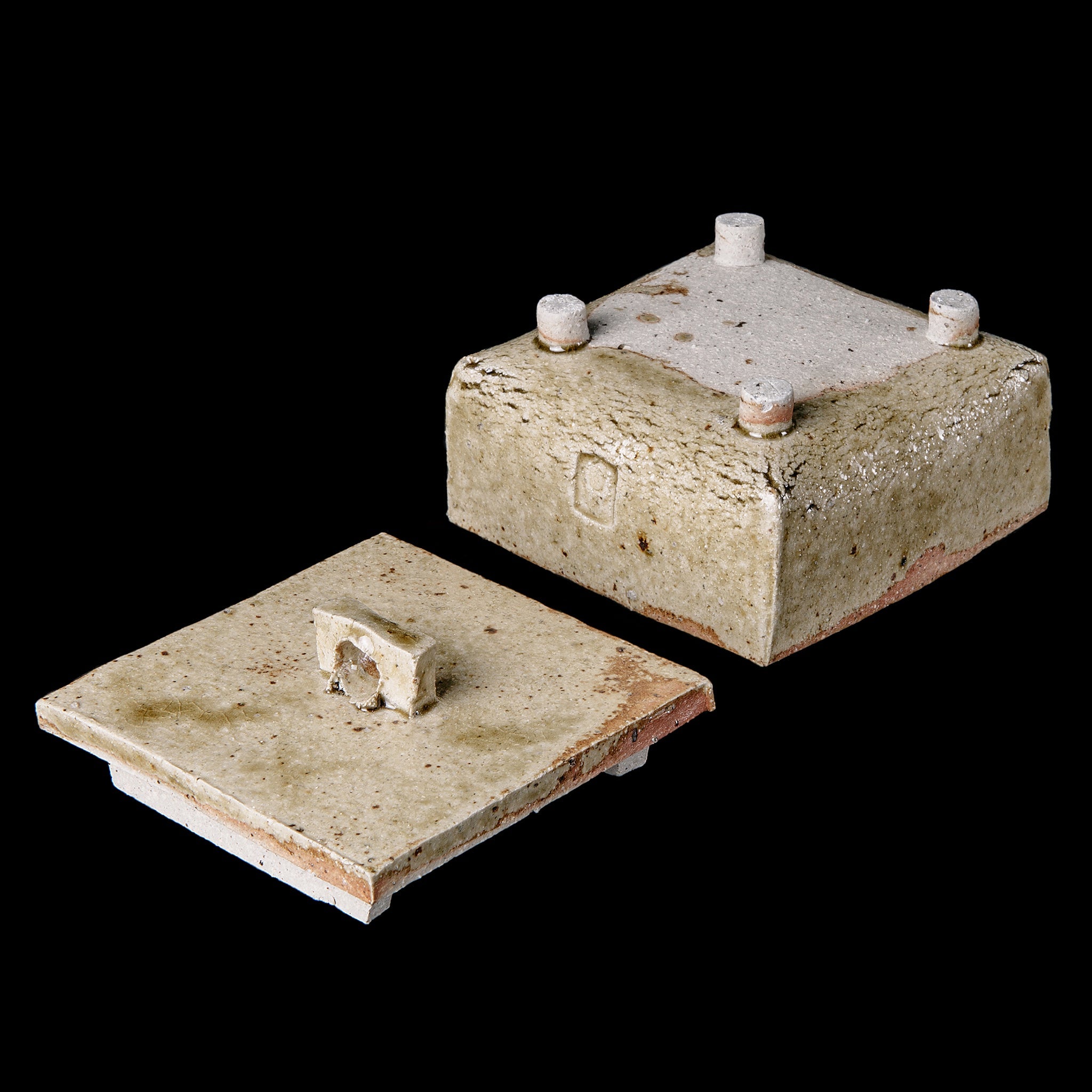 Box No.221/22 - huba.studio